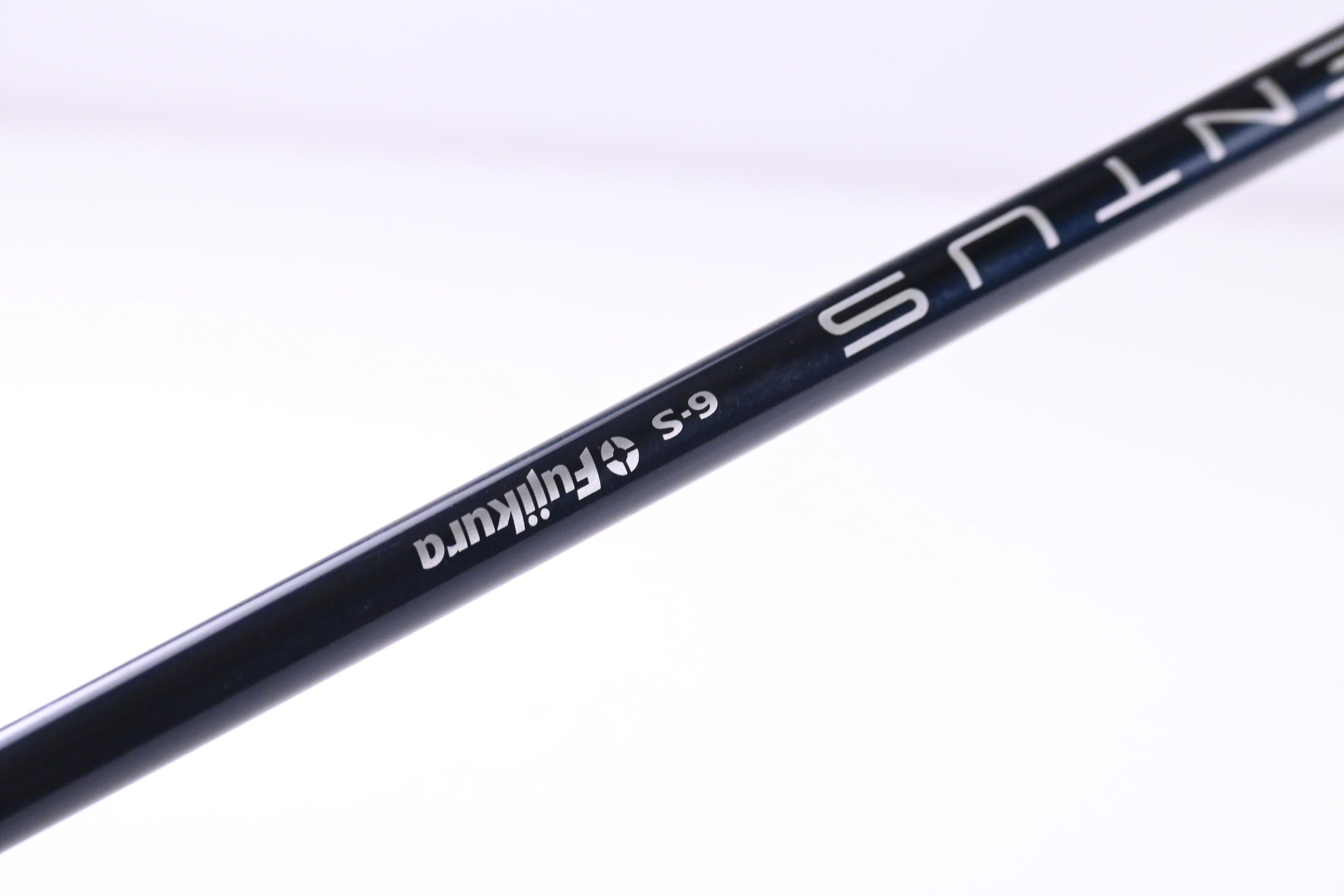 Wilson Staff Dynapower Carbon 2023 Driver / 9 Degree / Stiff Flex Ventus Blue 6