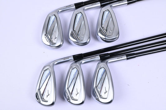 Mizuno JPX 925 Hot Metal Irons / 6-PW+GW / Stiff Flex MMT 85 Shafts