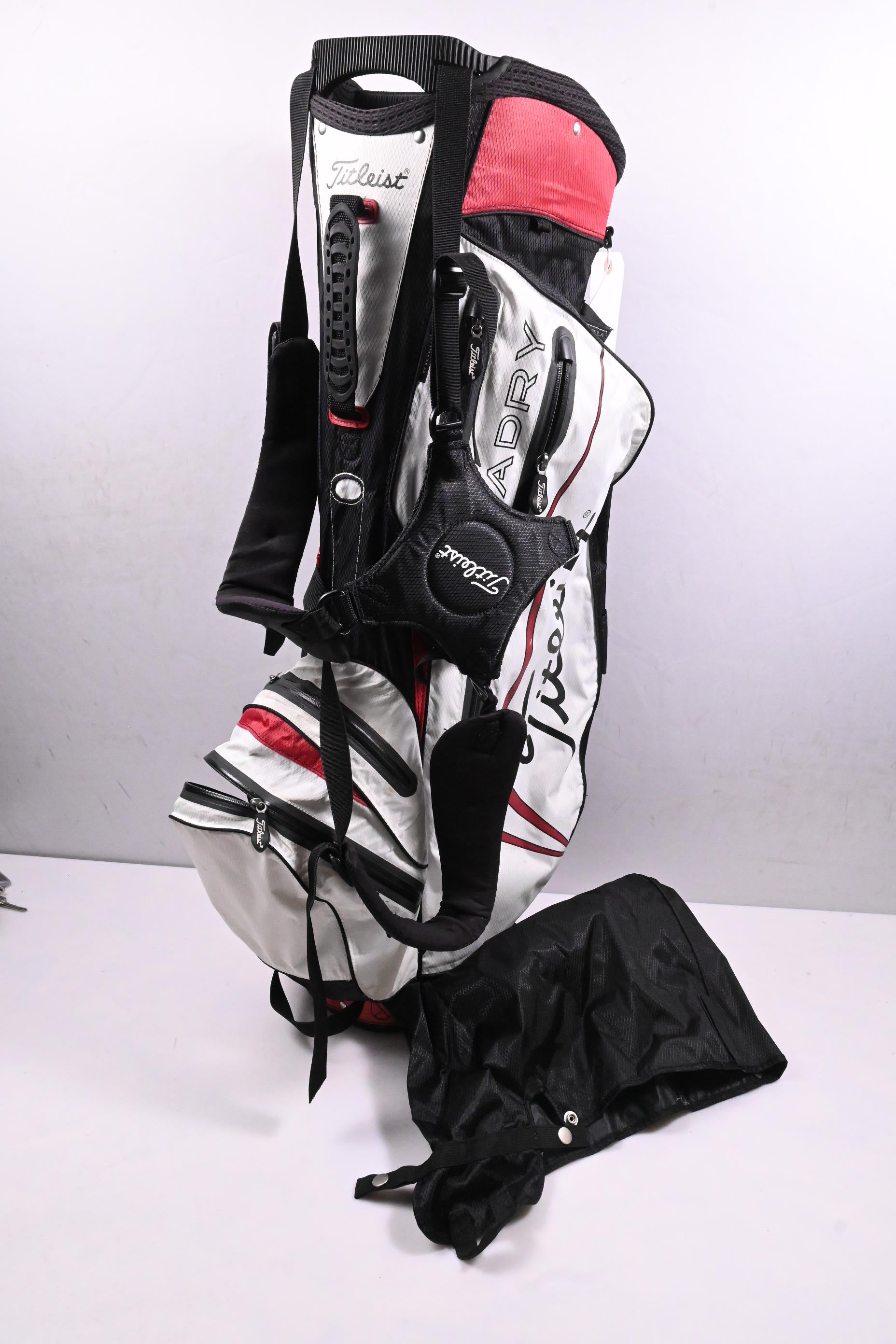 Titleist StaDry Stand Bag / 4-Way Divider / White, Black & Red