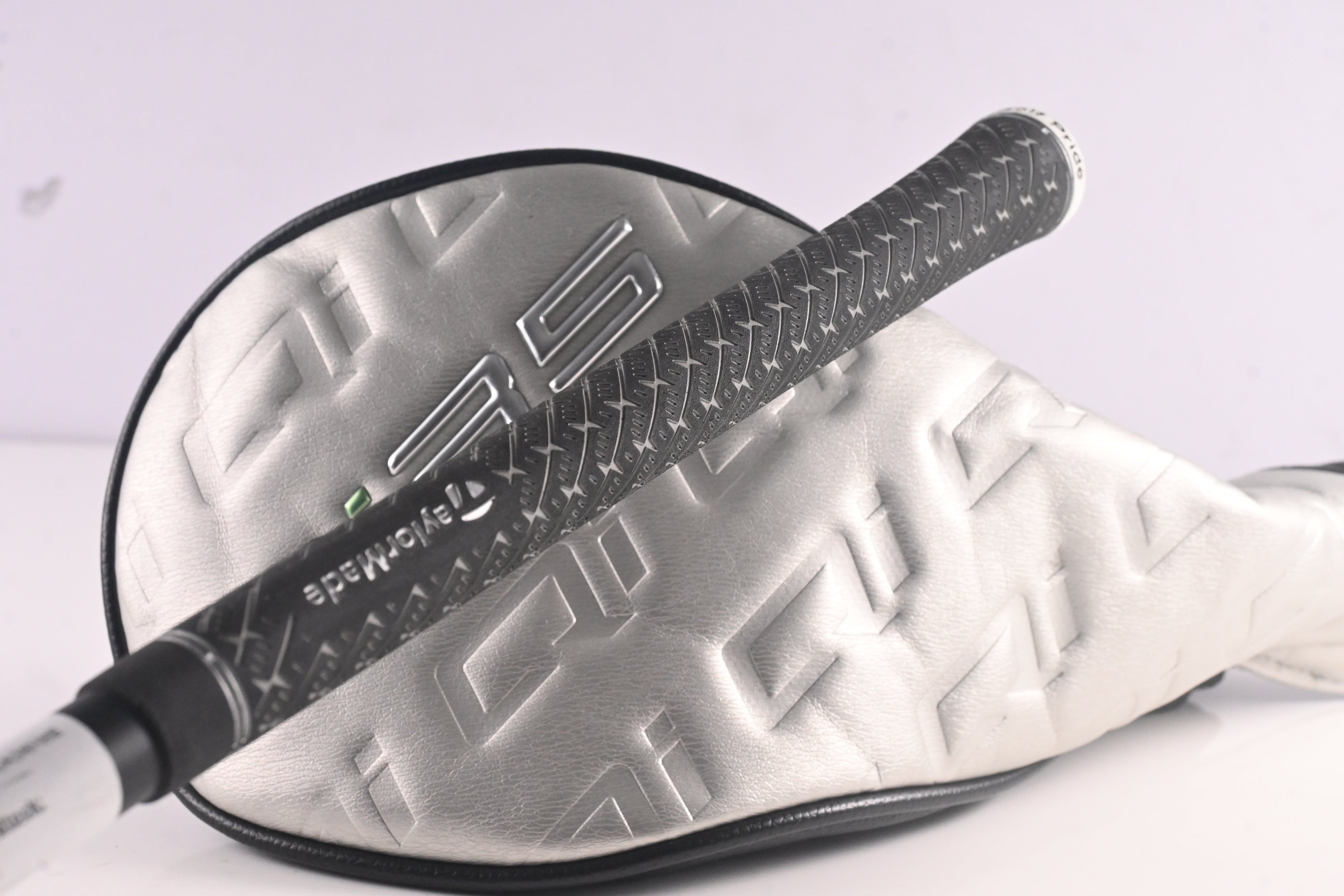 Taylormade Qi35 Max Lite Driver / 12 Degree / Regular Flex Vanquish 4 Shaft