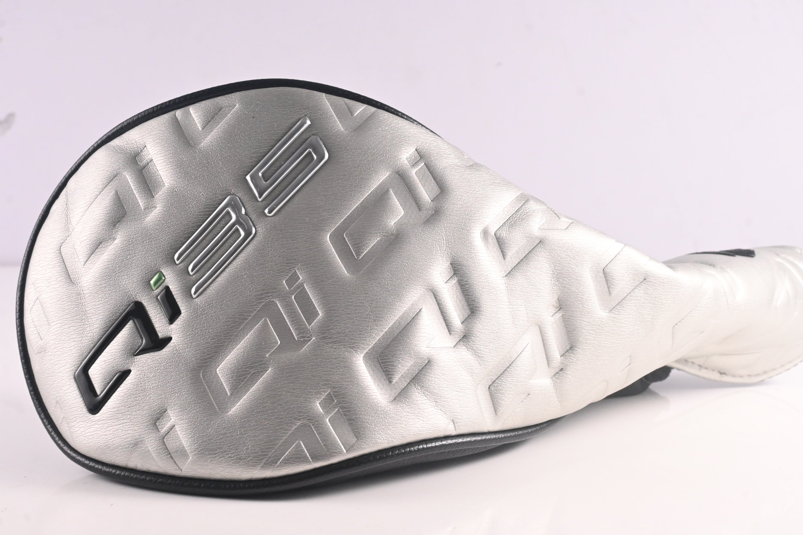 Taylormade Qi35 Max Lite Driver / 12 Degree / Regular Flex Vanquish 4 Shaft