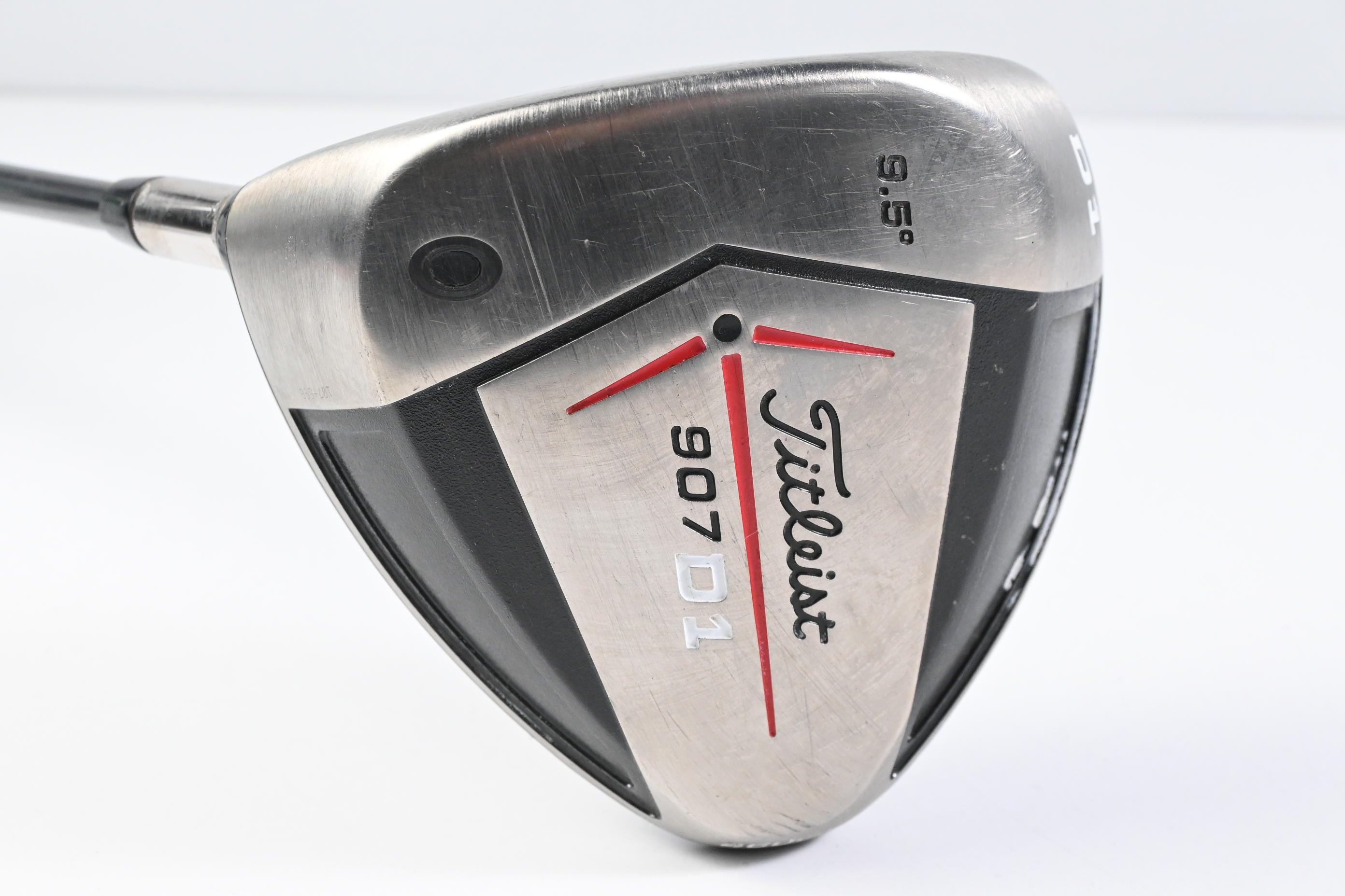 Left Hand Titleist 907 D1 Driver / 9.5 Degree / Stiff Flex Aldila 67 Shaft
