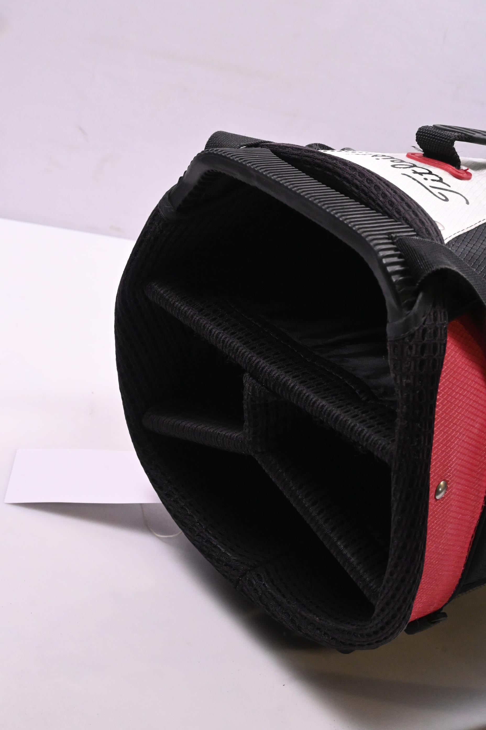 Titleist StaDry Stand Bag / 4-Way Divider / White, Black & Red