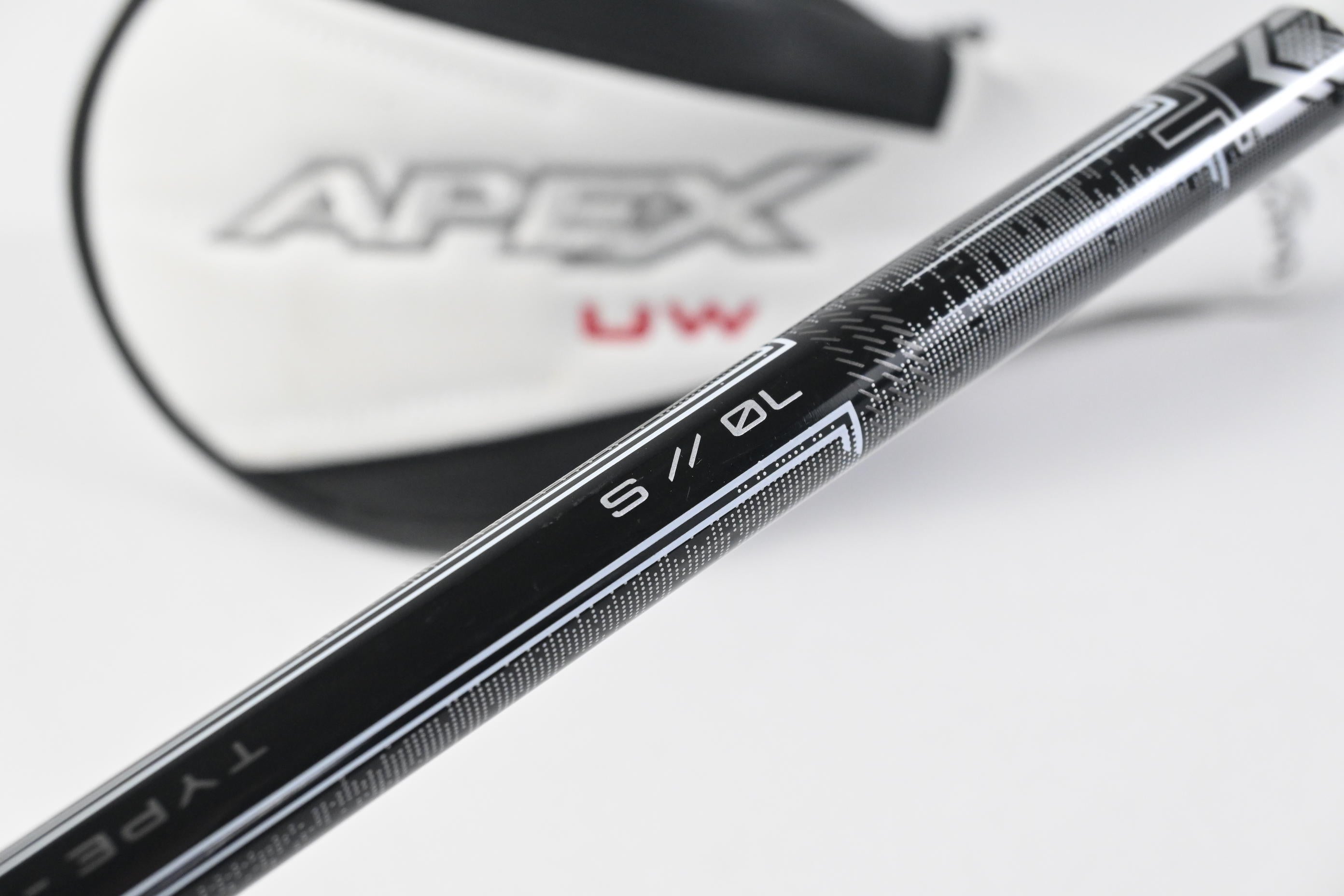 Callaway Apex UW 24 #2 Hybrid / 17 Degree / Stiff Flex MMT Black 70 Shaft