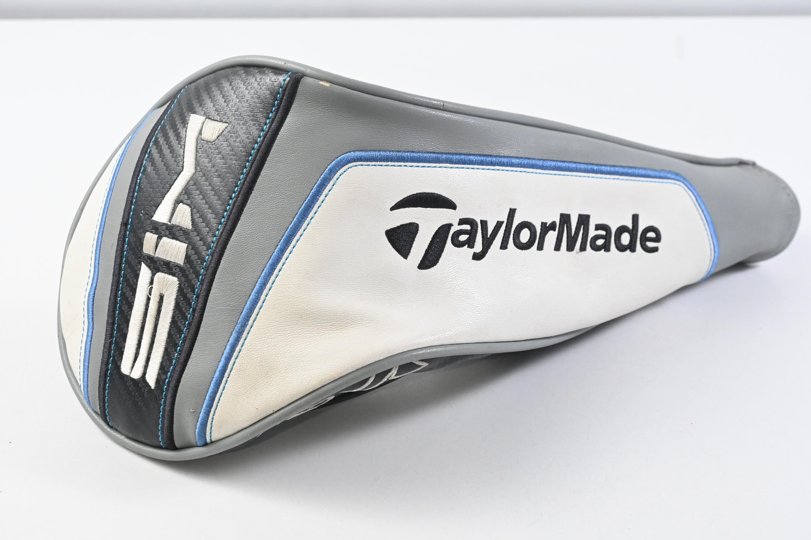 Taylormade SIM Max Driver / 10.5 Degree / Stiff Flex Hzrdus Smoke 70 Shaft