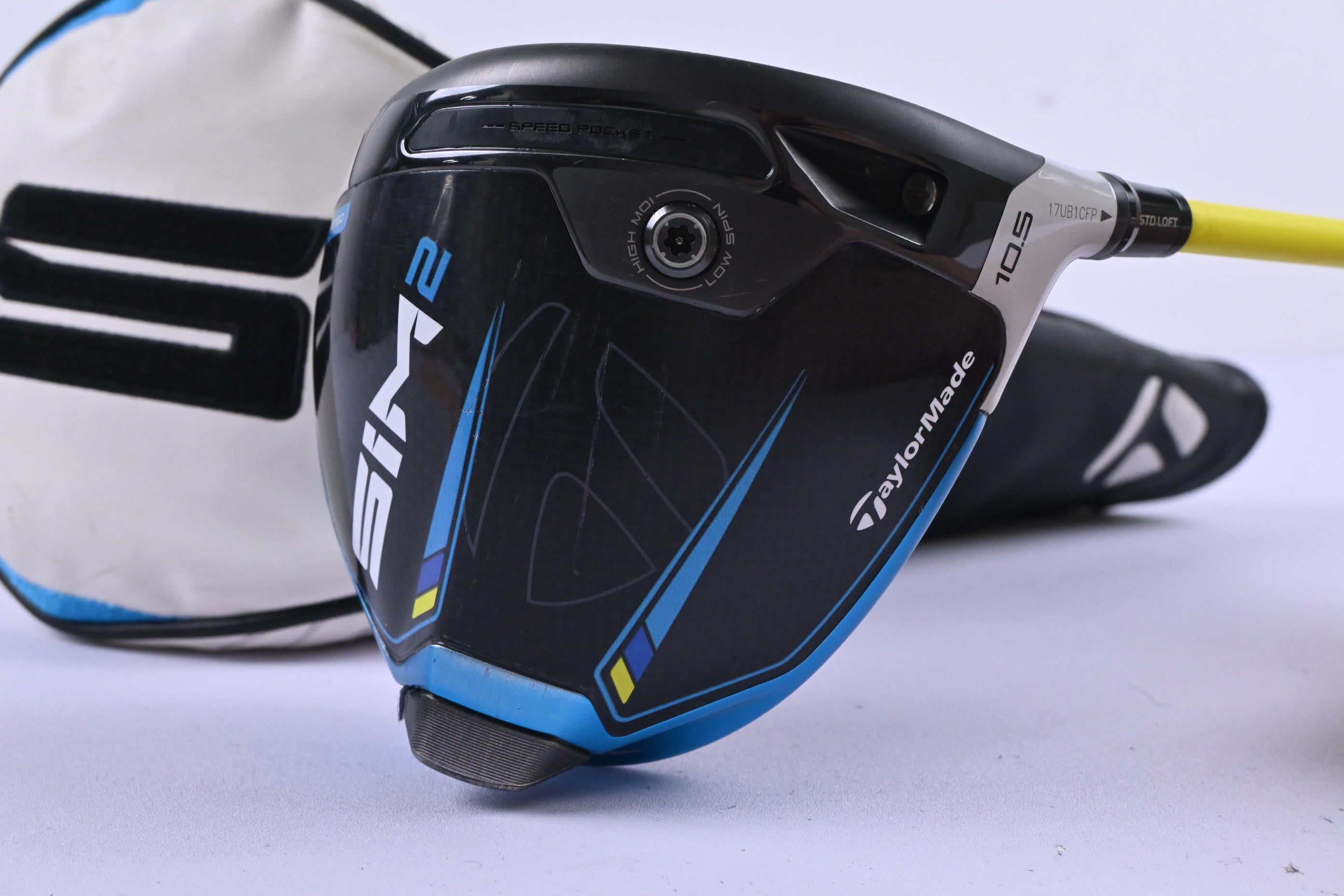 Taylormade SIM2 Driver / 10.5 Degree / Stiff Flex UST Pro Force V2 7 Shaft
