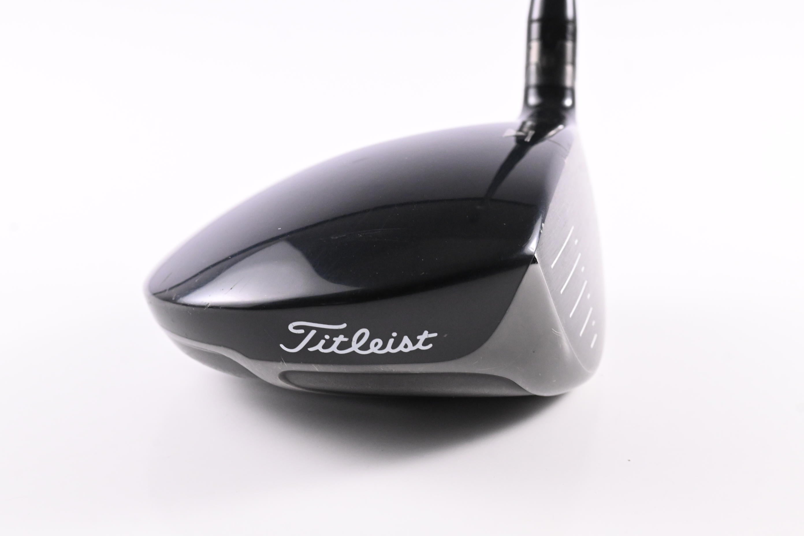 Titleist 910 D3 Driver / 9.5 Degree / Stiff Flex Diamana 'ahina 72 Shaft