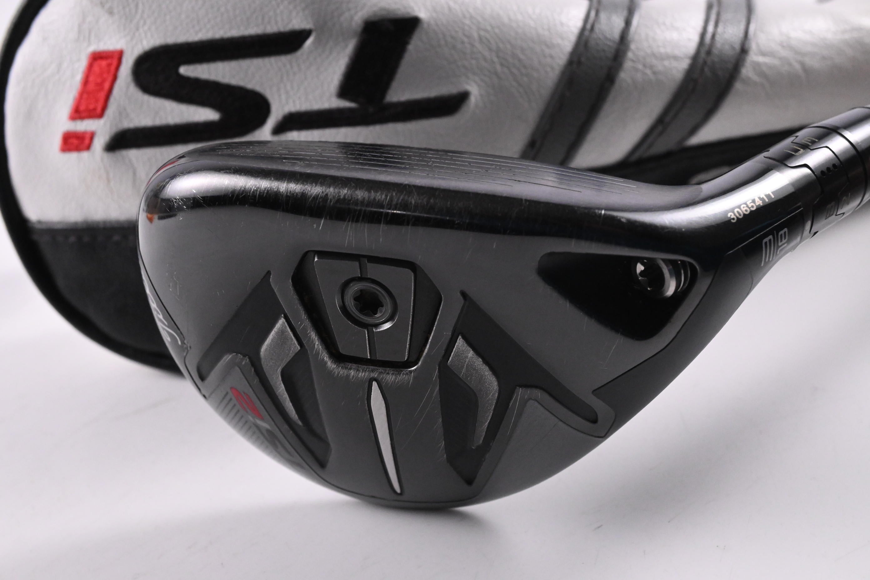 Titleist TSi2 #3 Hybrid / 18 Degree / Stiff Flex HZRDUS Smoke RDX Black 80 Shaft
