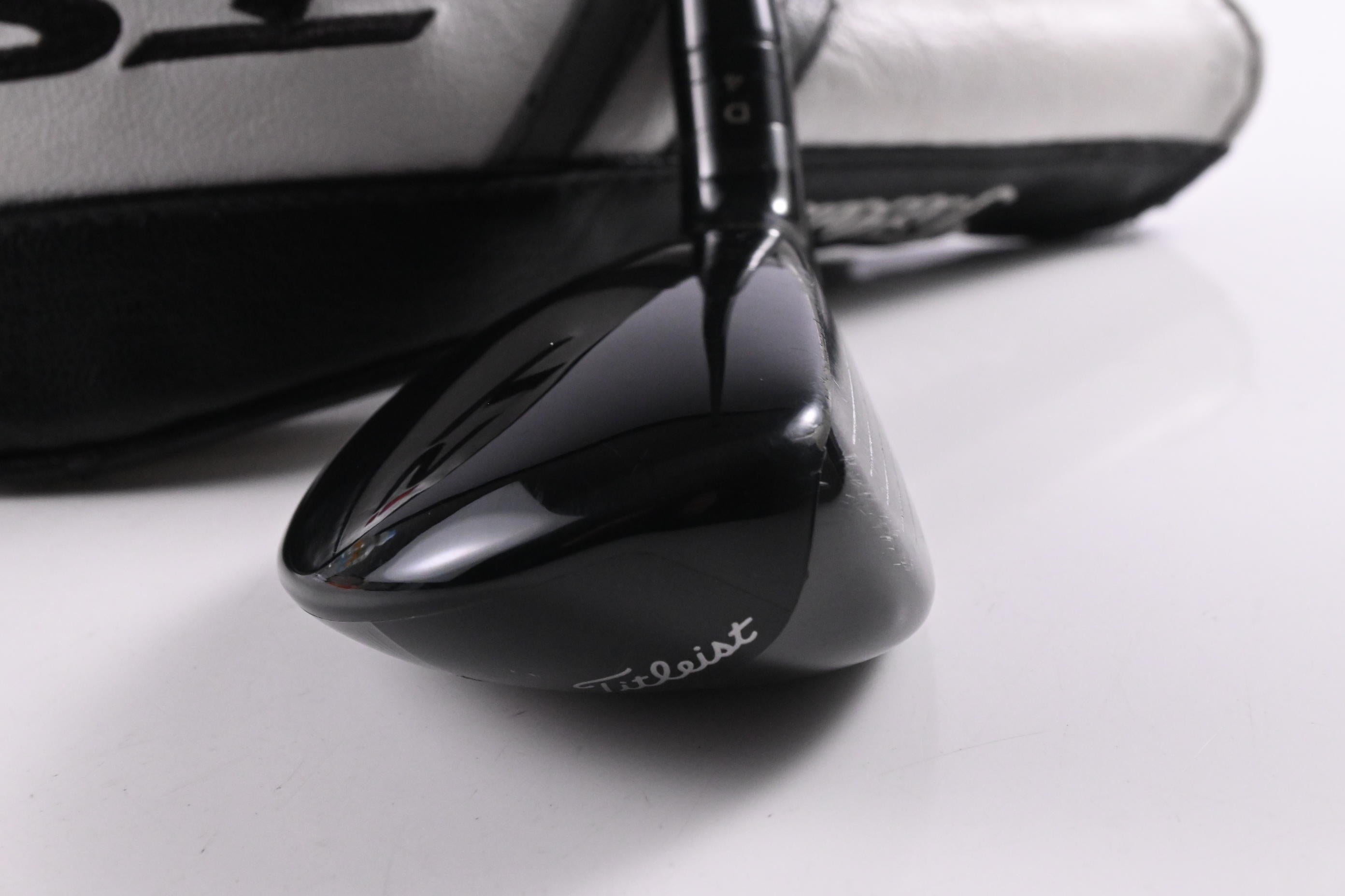 Titleist TSi2 #3 Hybrid / 18 Degree / Stiff Flex HZRDUS Smoke RDX Black 80 Shaft