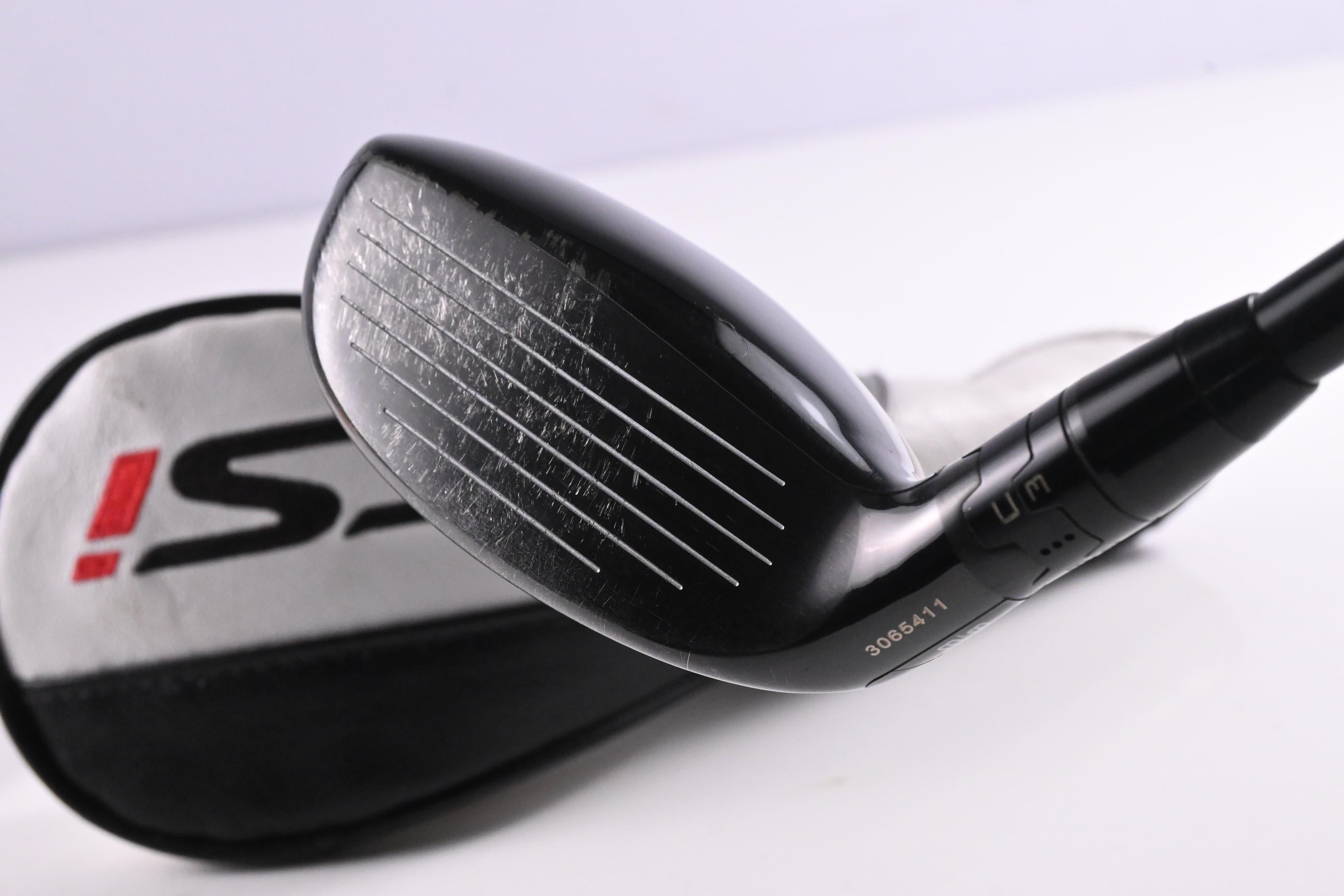 Titleist TSi2 #3 Hybrid / 18 Degree / Stiff Flex HZRDUS Smoke RDX Black 80 Shaft