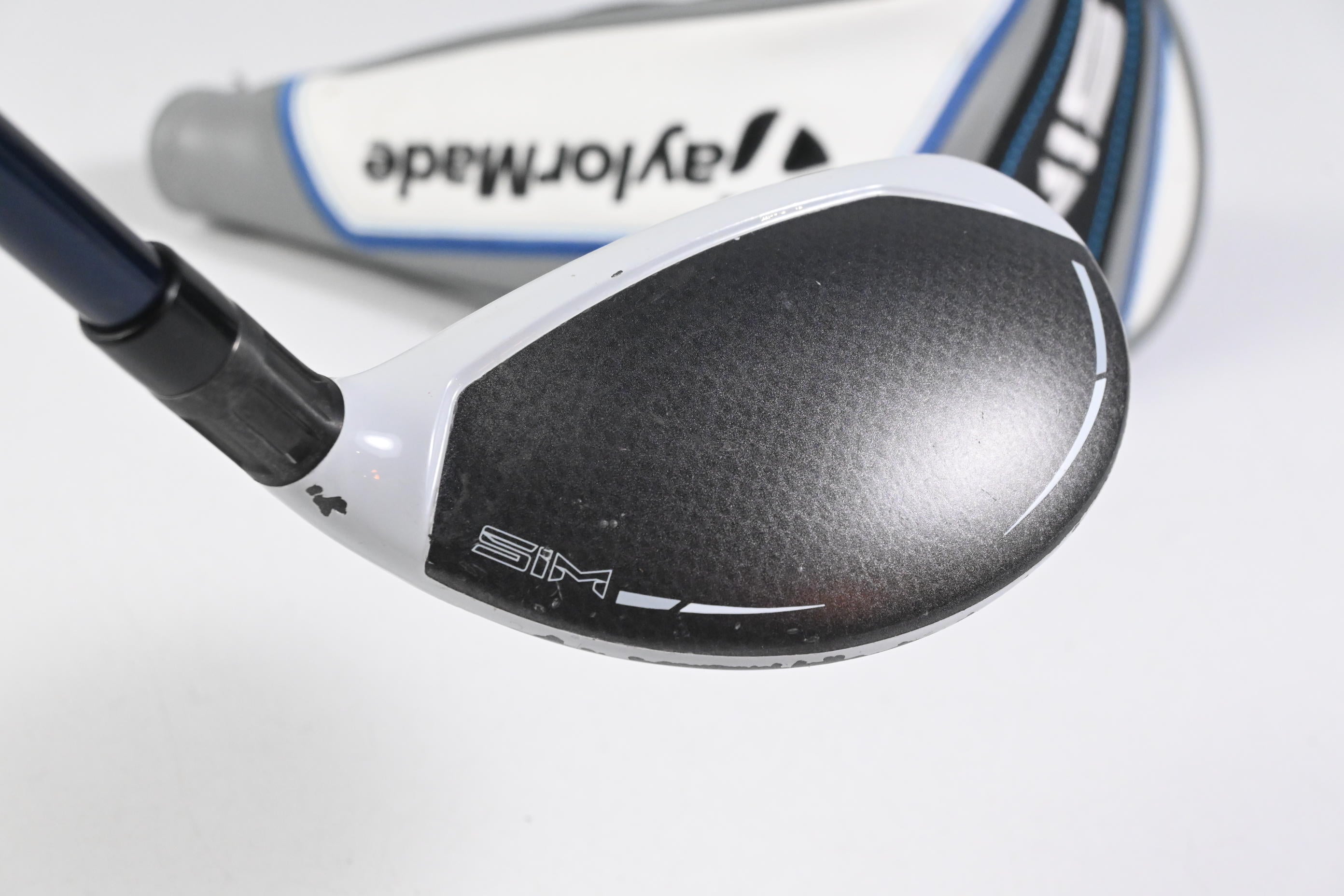 Taylormade SIM Max #4 Hybrid / 22 Degree / Stiff Flex Fujikura Ventus Blue 7