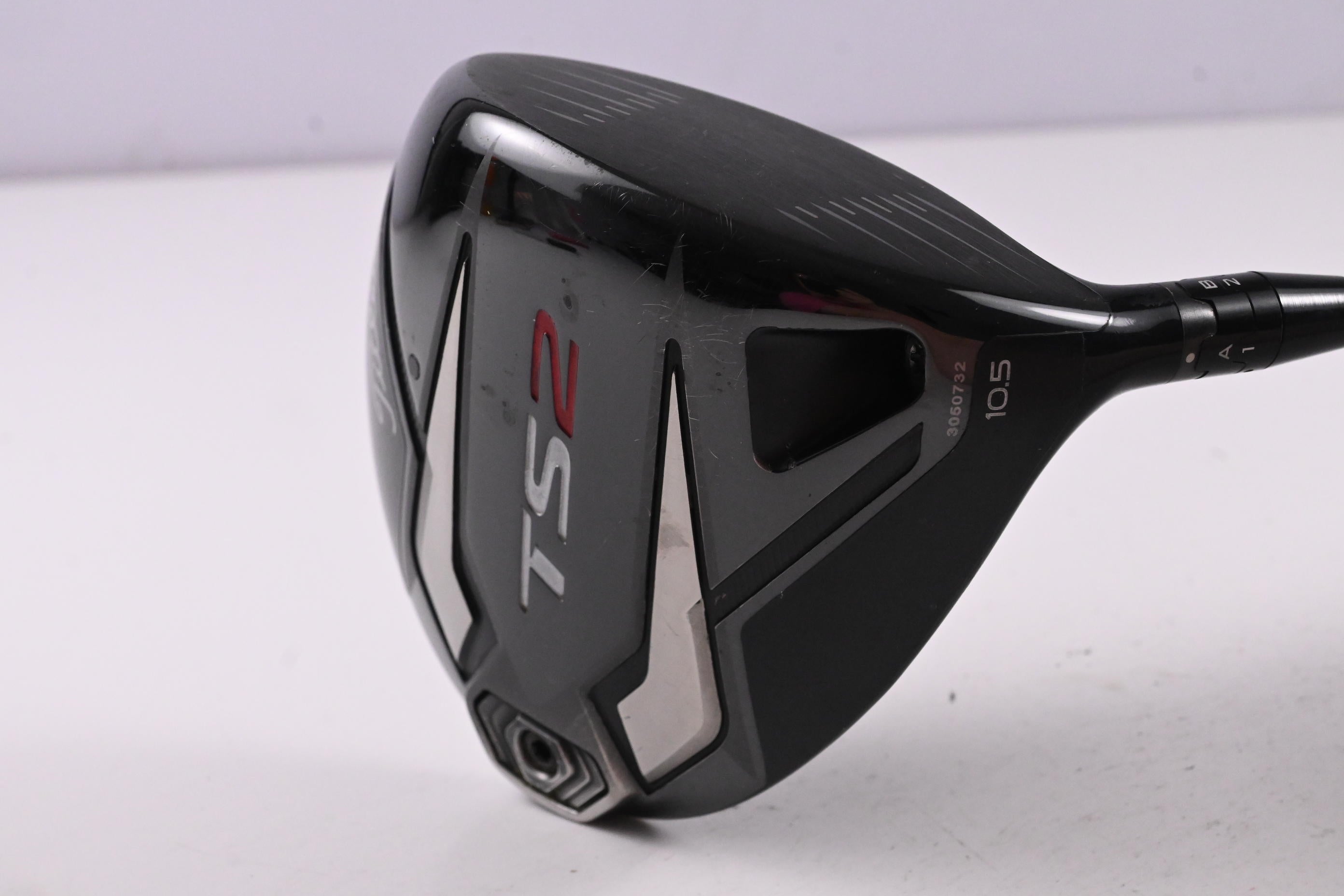 Titleist TS2 Driver / 10.5 Degree / X-Flex TITAN Black 60 Shaft
