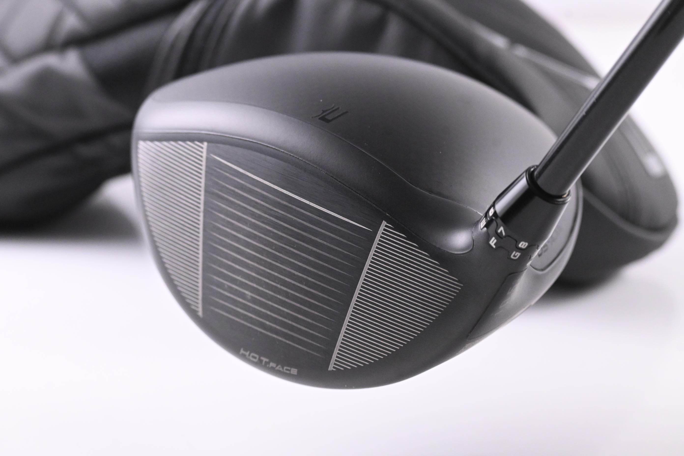 Cobra DS-Adapt LS Driver / 10.5 Degree / Stiff Flex Project X Denali Black 60 Shaft