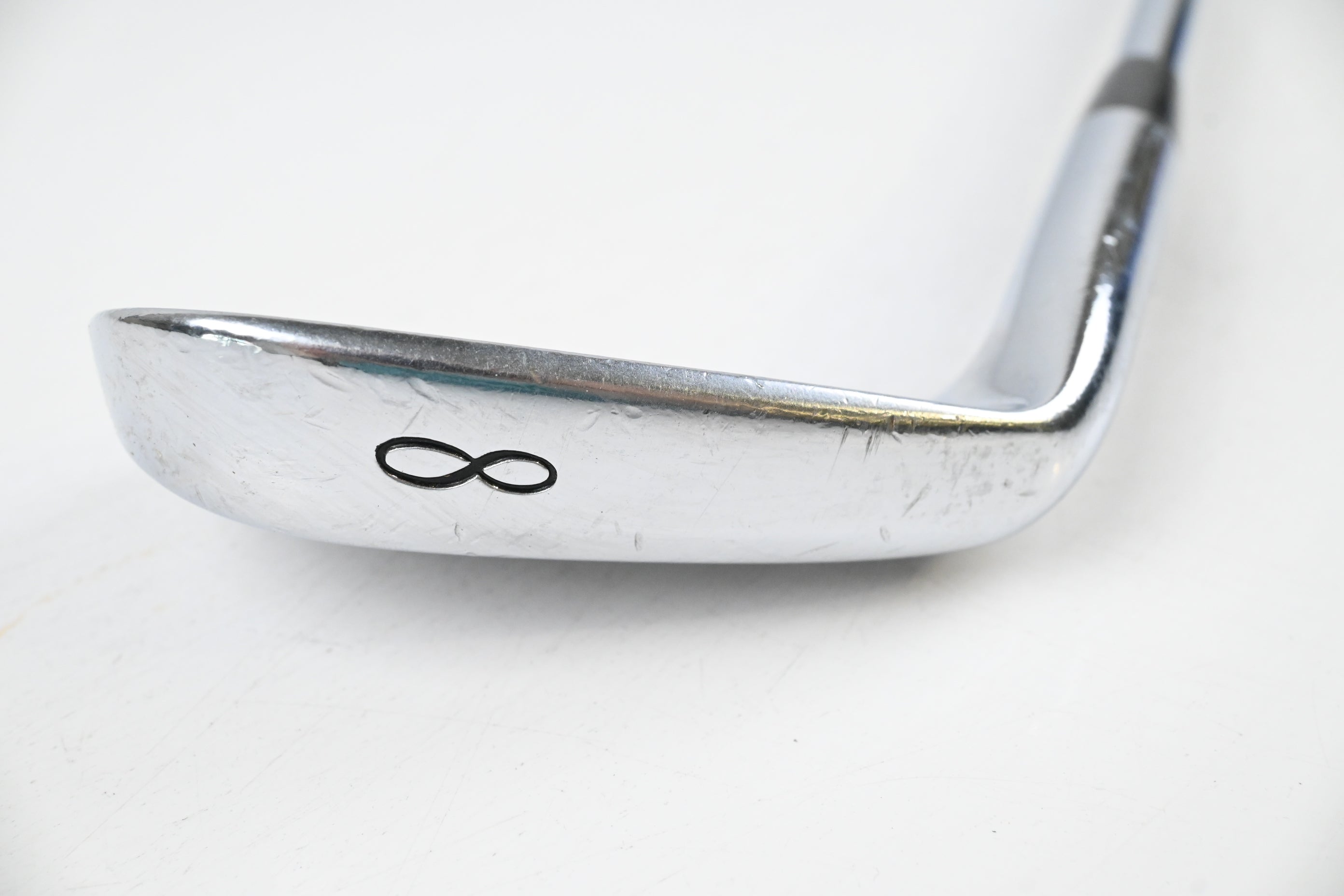 Mizuno MP-30 #8 Iron / Regular Flex Dynamic Gold R300 Steel Shaft