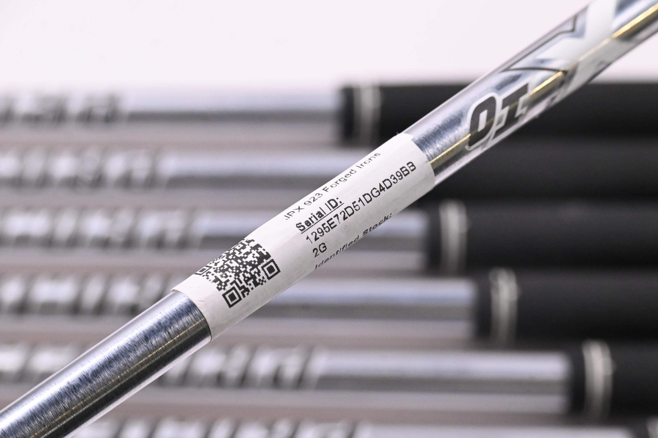 Mizuno JPX 923 Forged Irons / 4-PW / Regular Plus Flex Project X IO 105 Shafts