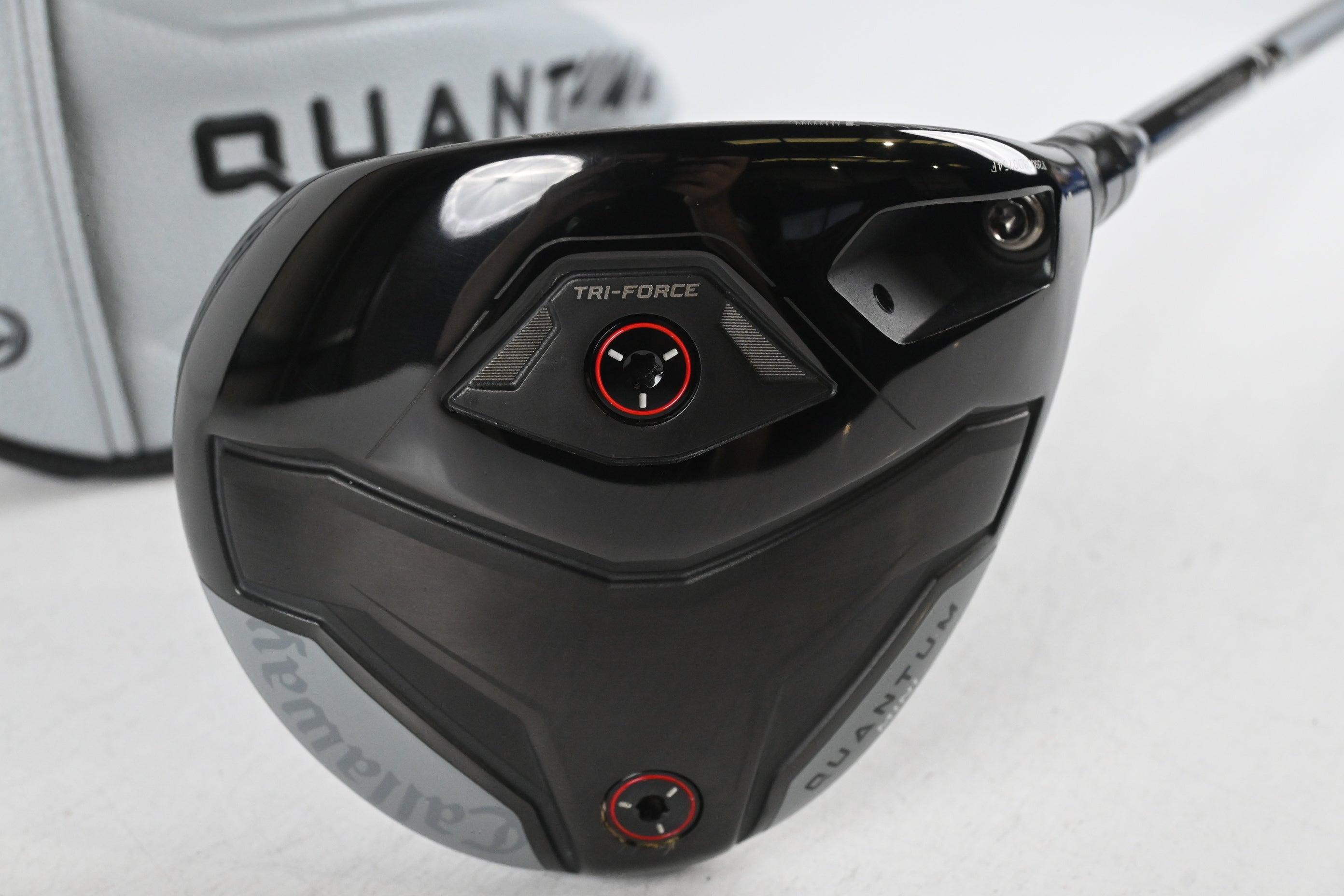 Callaway Quantum Max D #5 Wood / 18 Degree / Regular Flex Denali Frost Silver 60