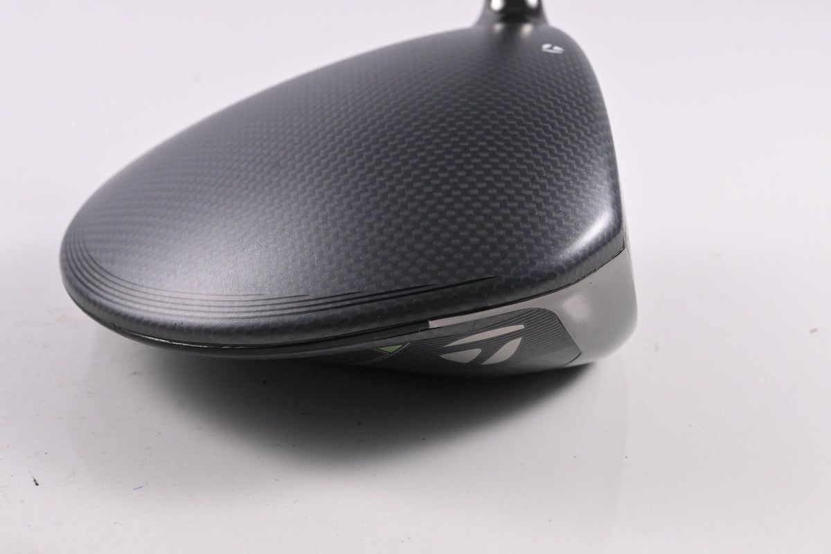 Taylormade Qi35 Driver / 9 Degree / Regular Flex REAX Red 50 Shaft