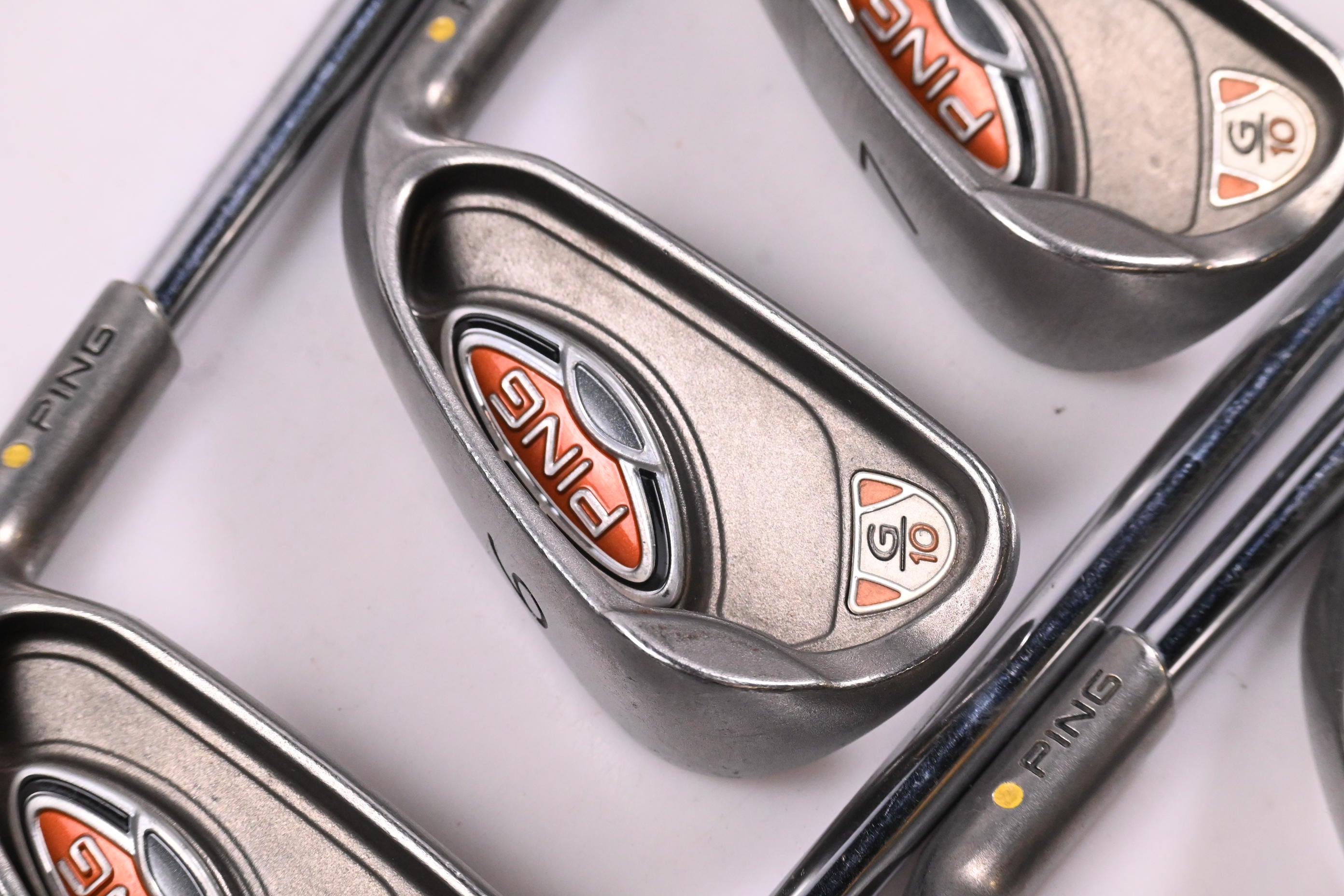 Ping G10 Irons / 5-PW+SW / Yellow Dot / Regular Flex Ping AWT Shafts