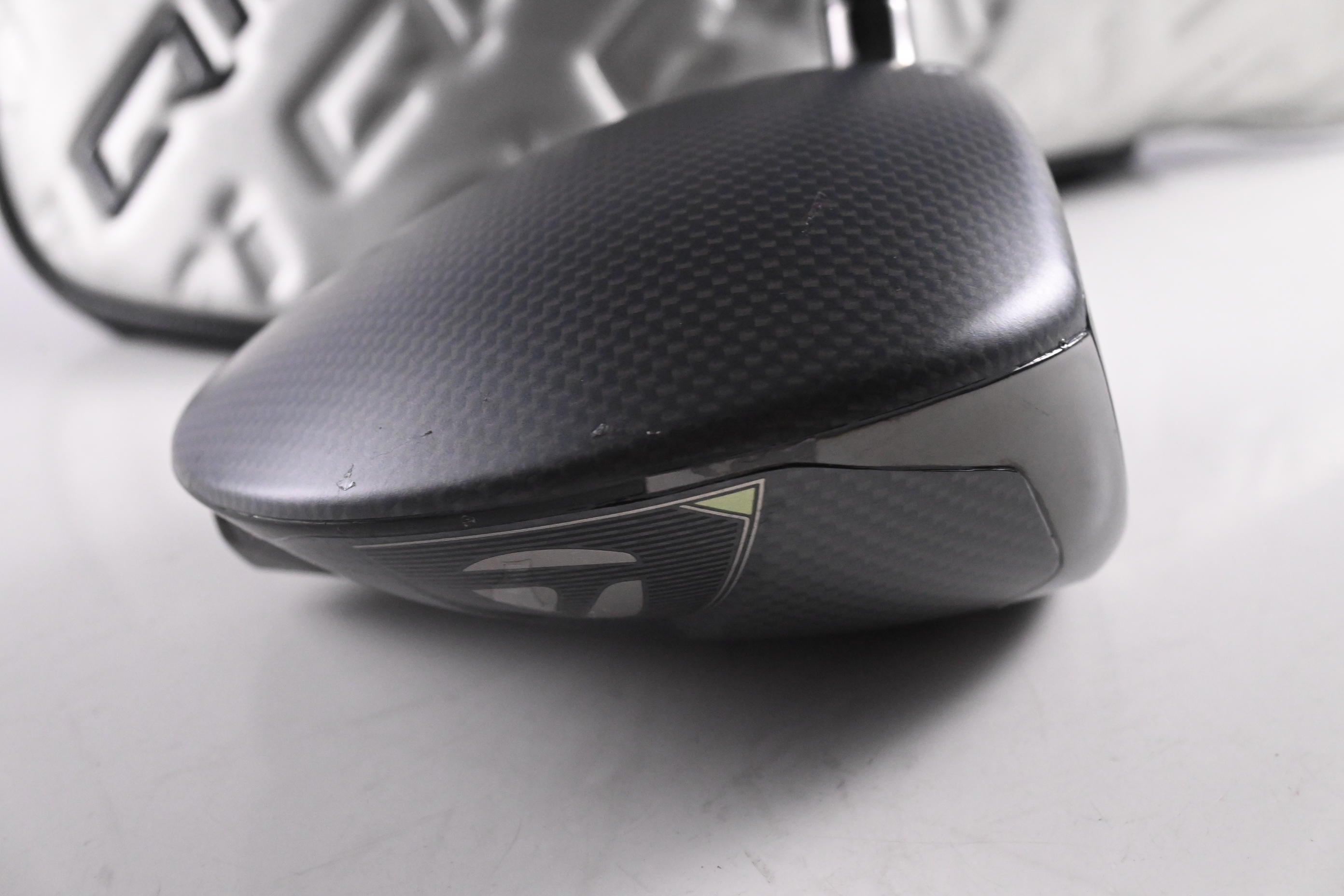 Taylormade Qi35 LS Driver / 9 Degree / Stiff Flex Kai'li Blue 60 Shaft