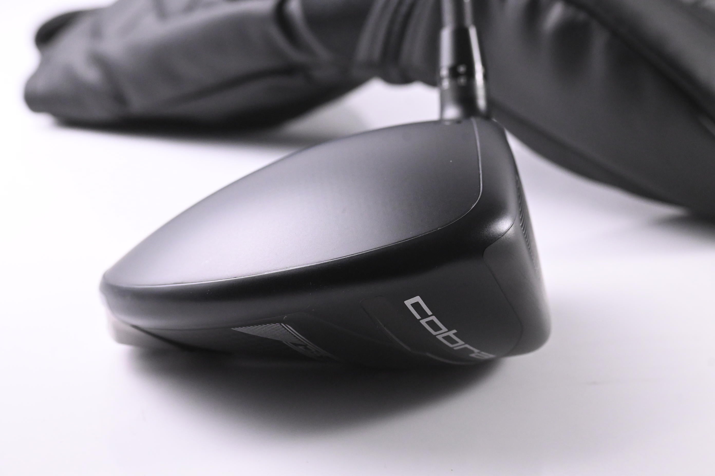 Cobra DS-Adapt MAX-K Driver / 10.5 Degree / TX-Flex Project X Denali Black 60