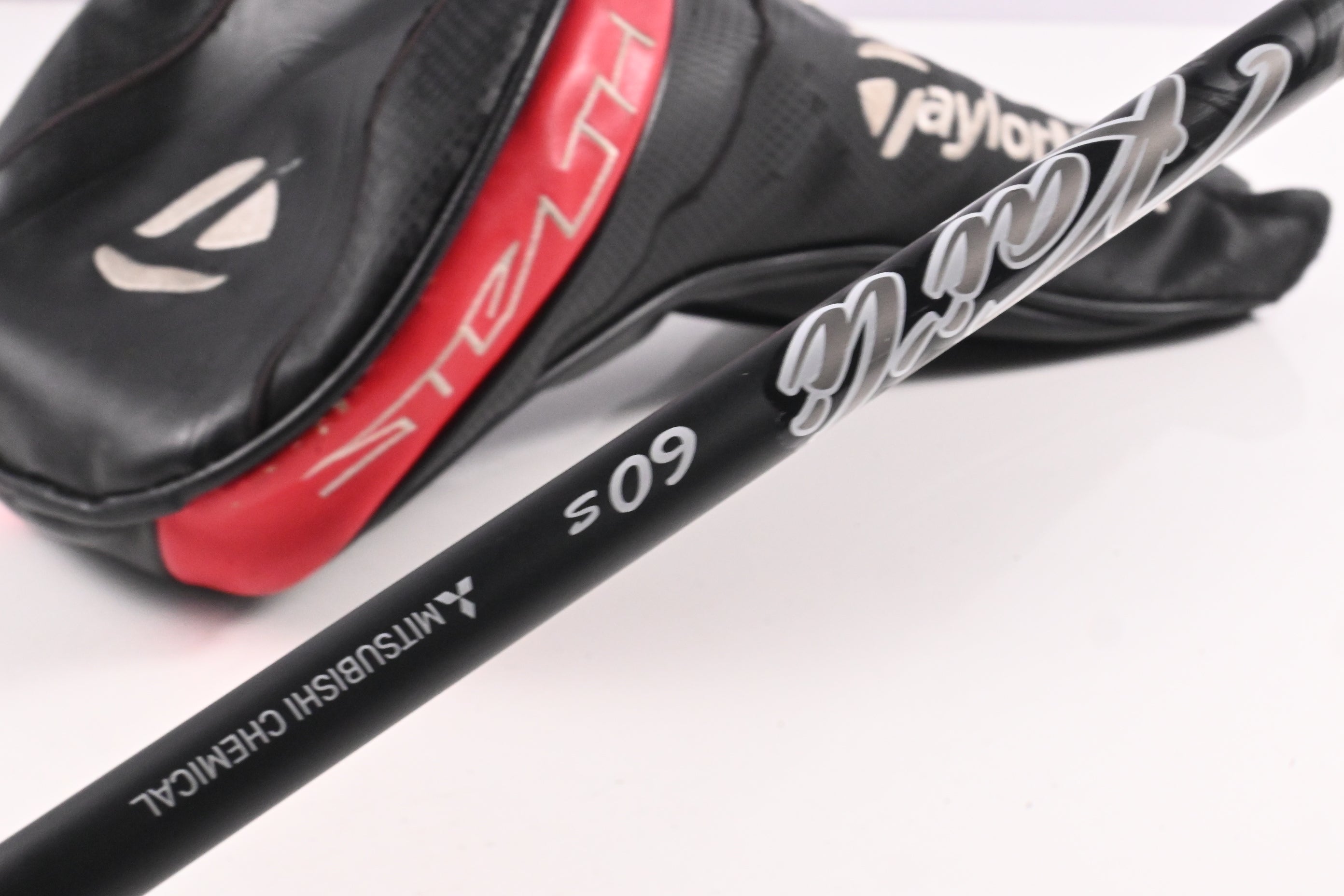 Taylormade Stealth Driver / 9 Degree / Stiff Flex Kai'li White Dark Wave 60