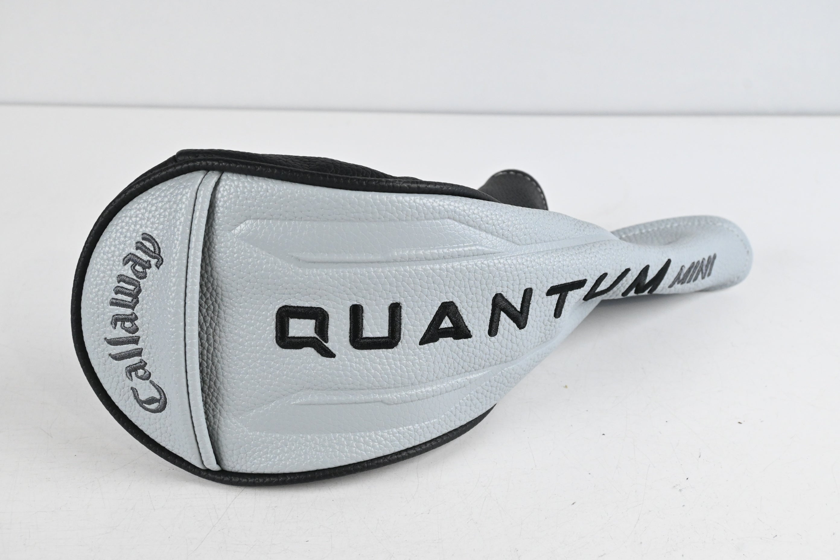 Callaway Quantum Max D #5 Wood / 18 Degree / Regular Flex Denali Frost Silver 60