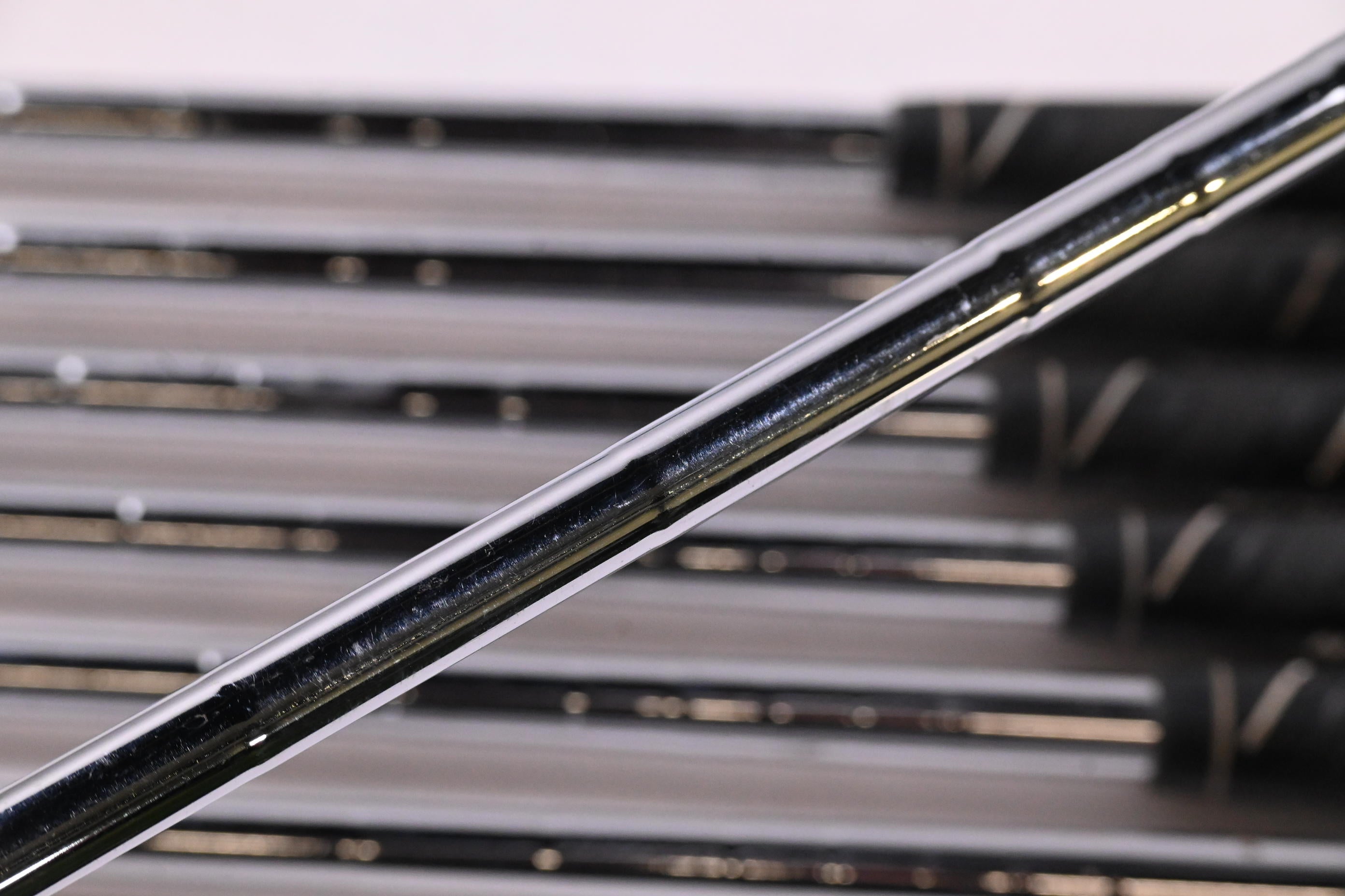 Ping G10 Irons / 5-PW+SW / Yellow Dot / Regular Flex Ping AWT Shafts