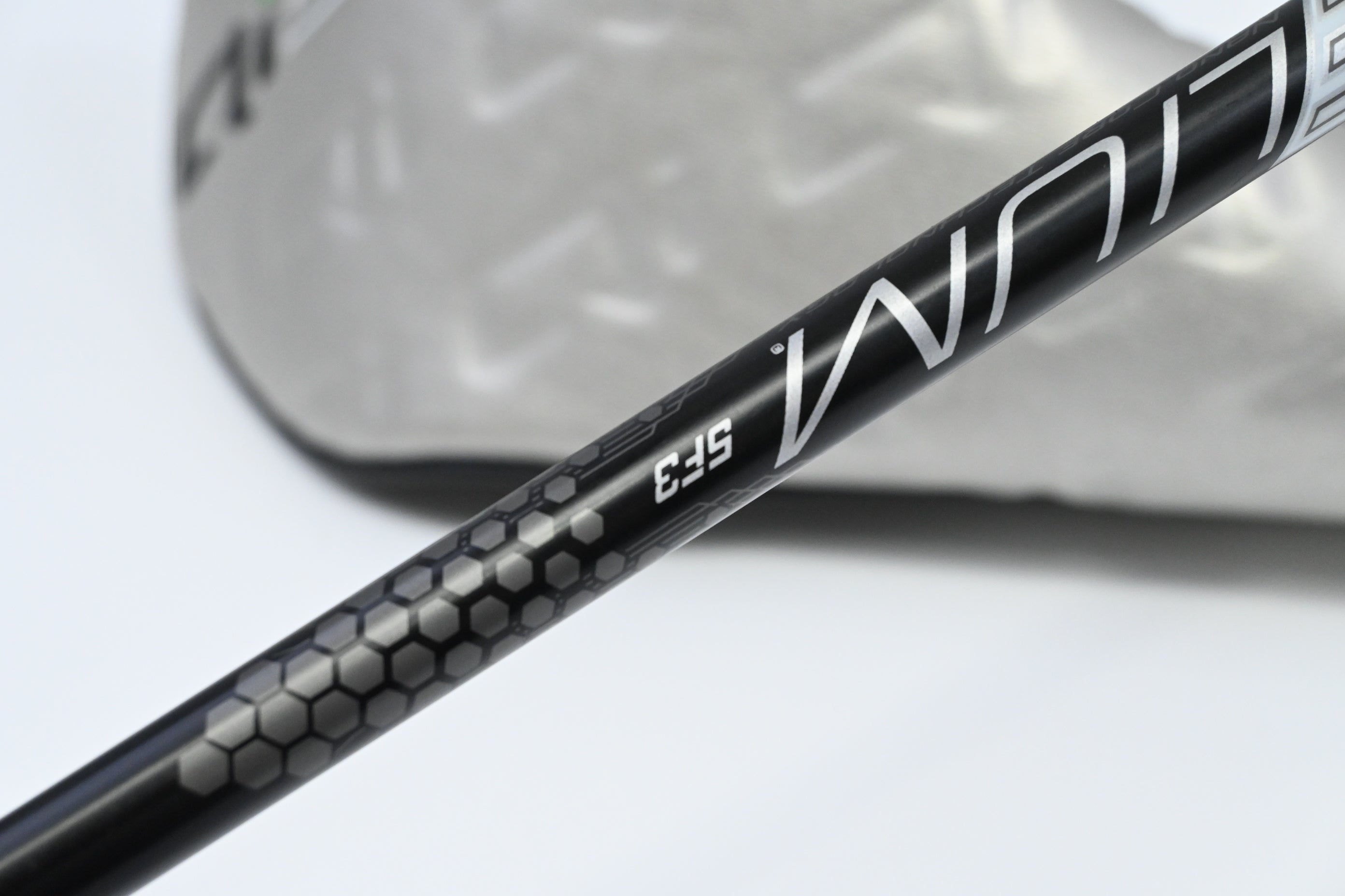 Taylormade Qi35 Driver / 10.5 Degree / Regular Flex Helium 5F3