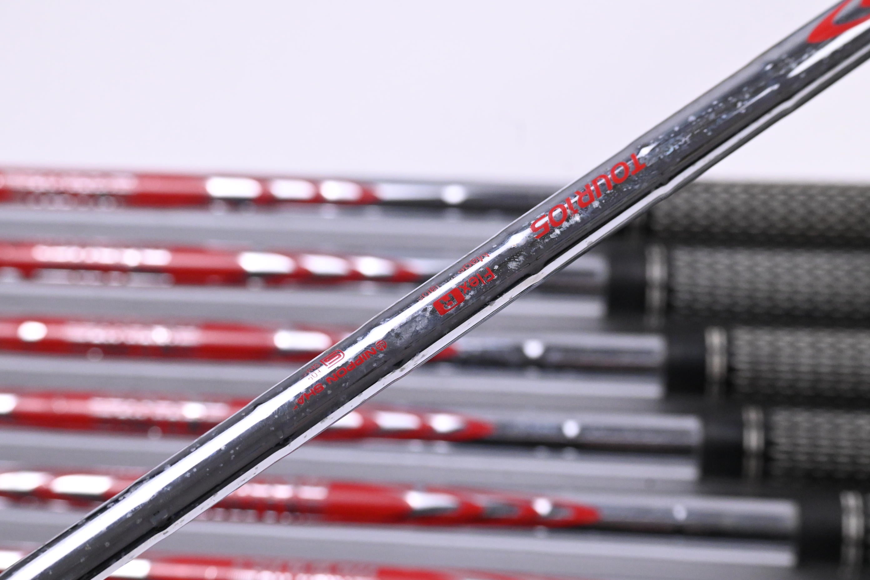 Srixon Z-565 Irons / 3-PW / Regular Flex N.S.Pro Modus³ Tour 105 Shafts