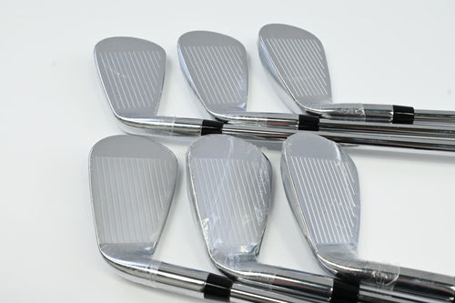 Callaway Elyte Irons / 5-PW / Regular Flex Vector 80 Shafts