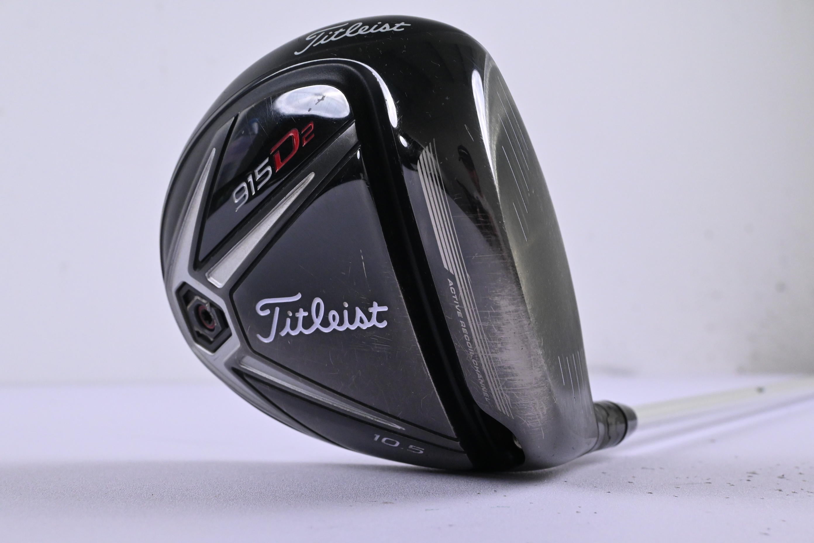 Titleist 915 D2 Driver / 10.5 Degree / Regular Flex Aldila Rogue Black 70 95 MSI
