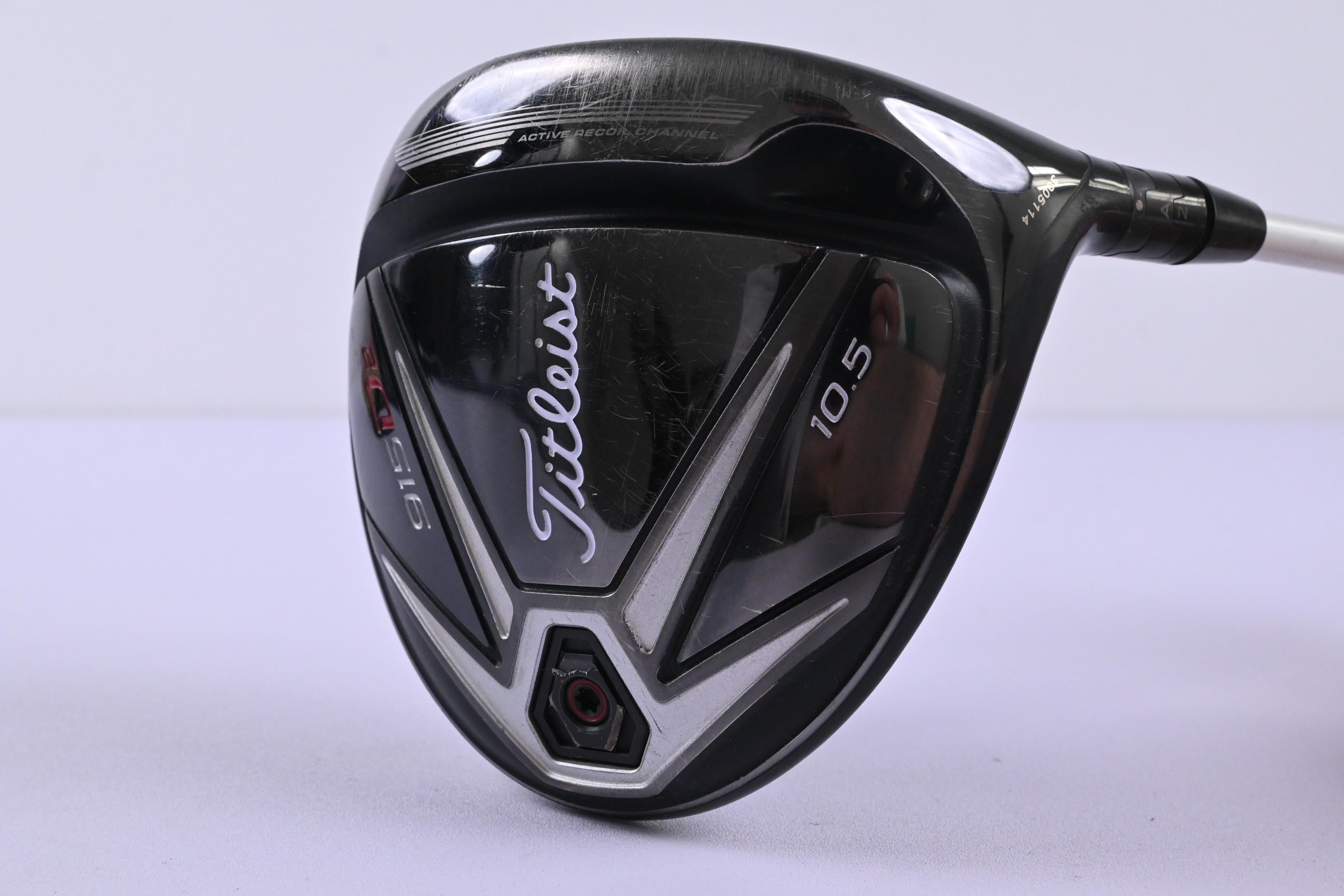 Titleist 915 D2 Driver / 10.5 Degree / Regular Flex Aldila Rogue Black 70 95 MSI