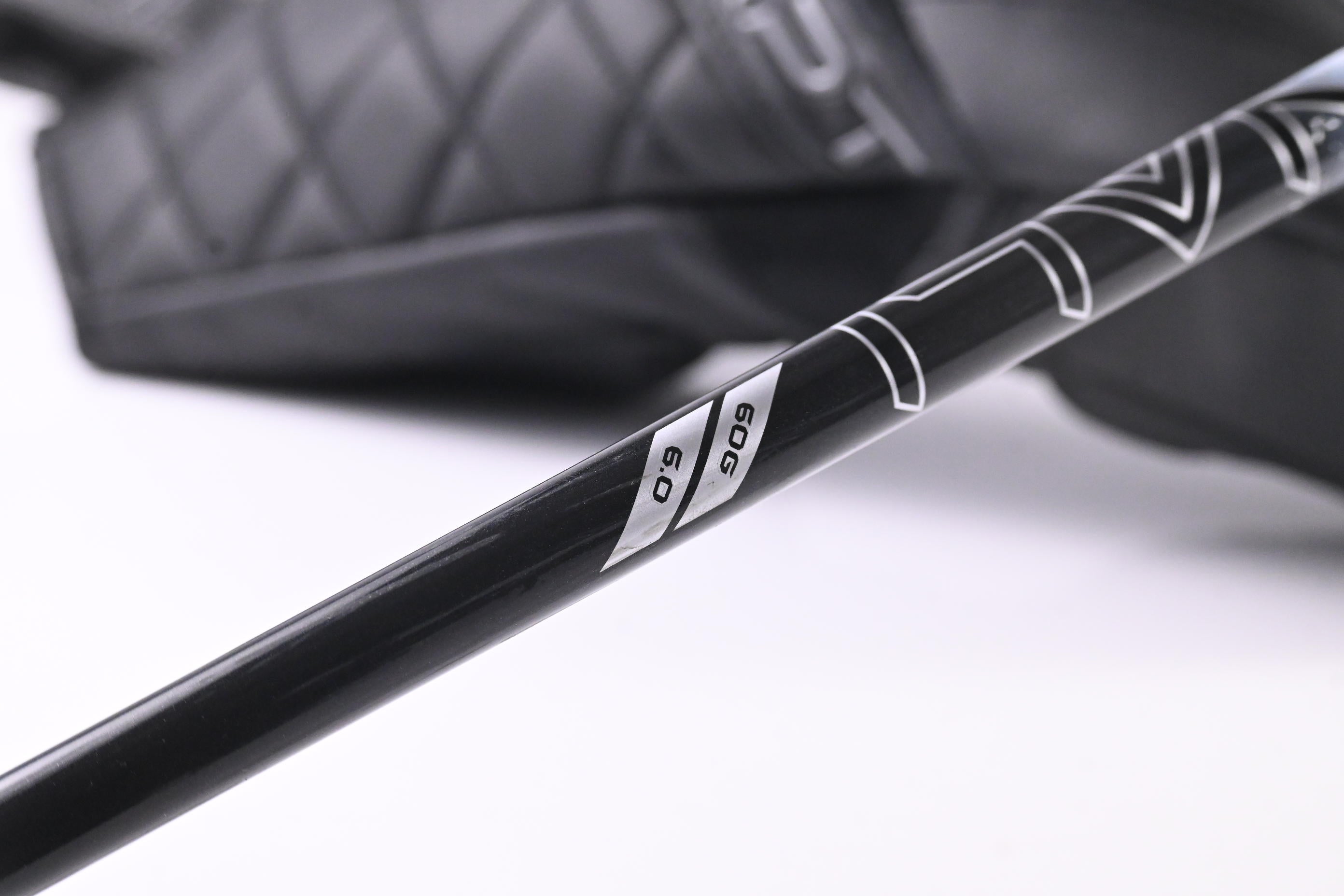 Cobra DS-Adapt LS Driver / 9 Degree / Stiff Flex Denali Black 60 Shaft