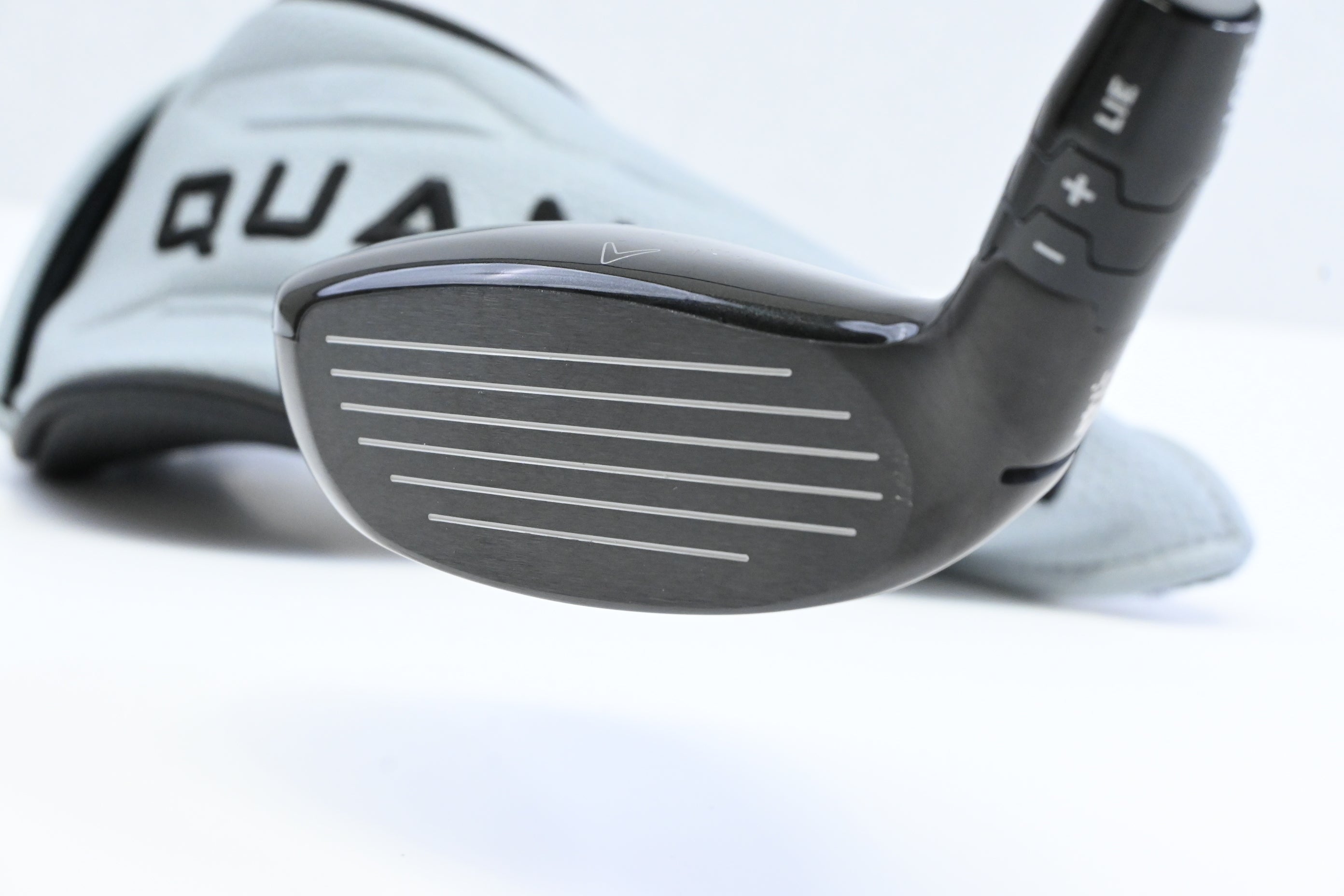 Callaway Quantum Max #4 Hybrid / 22 Degree / Regular Flex Denali Frost Silver 60