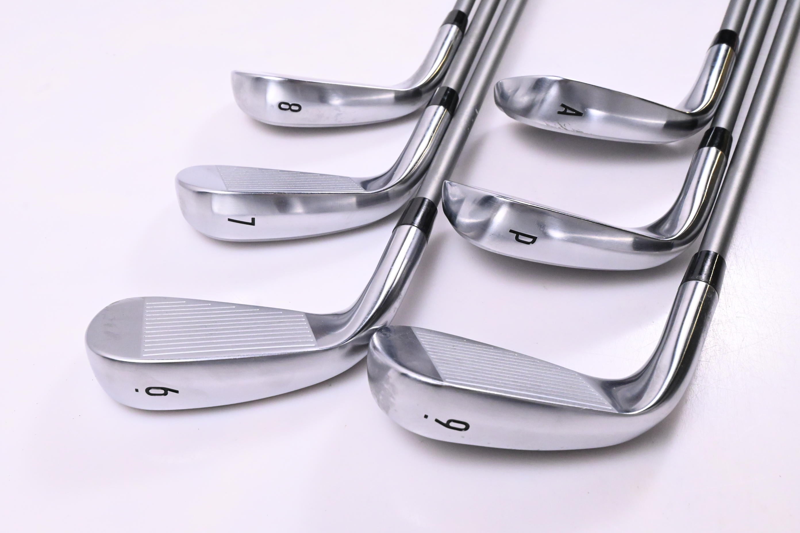 Callaway Quantum Max Irons / 6-PW+GW / Regular Flex Denali Frost Silver 60