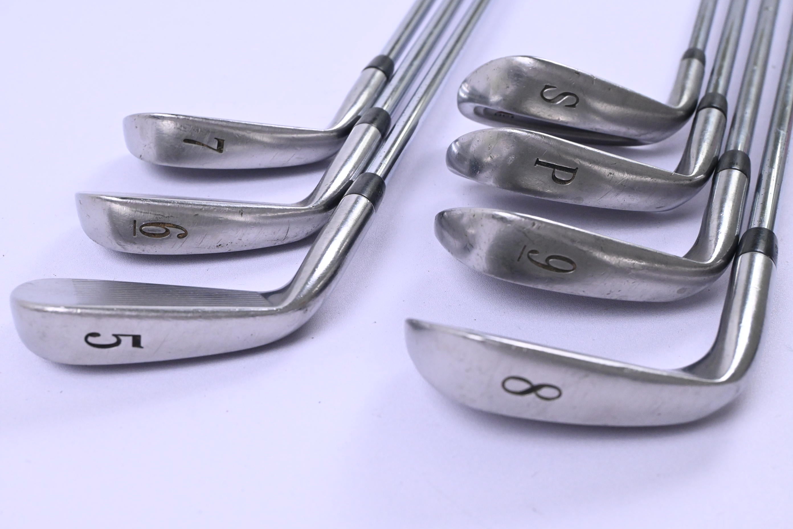 Titleist DCI 981 Irons / 5-SW / Regular Flex Tri-Spec Shafts
