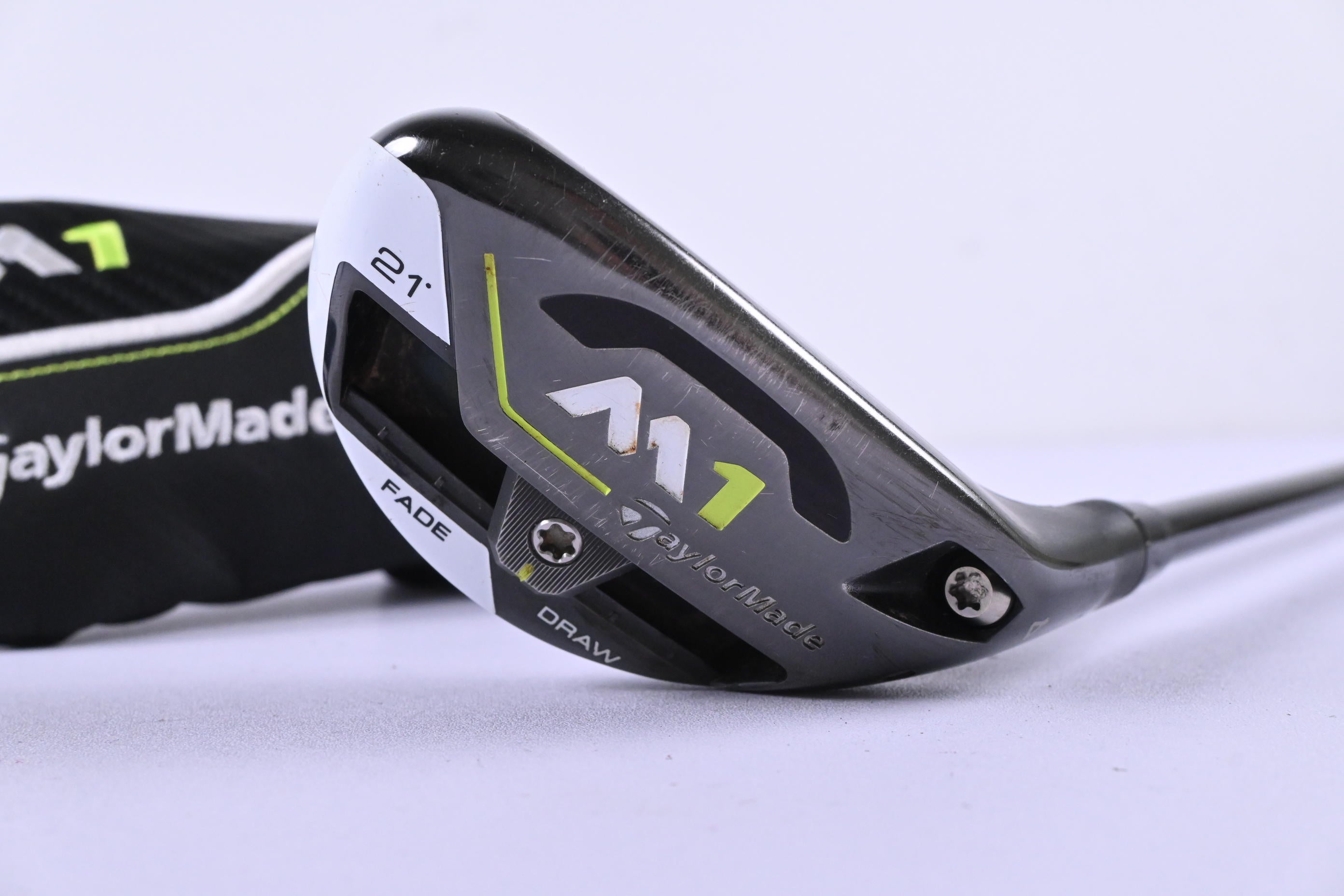 Taylormade M1 2017 #4 Hybrid / 21 Degree / Stiff Flex Ventus Red 7 Shaft