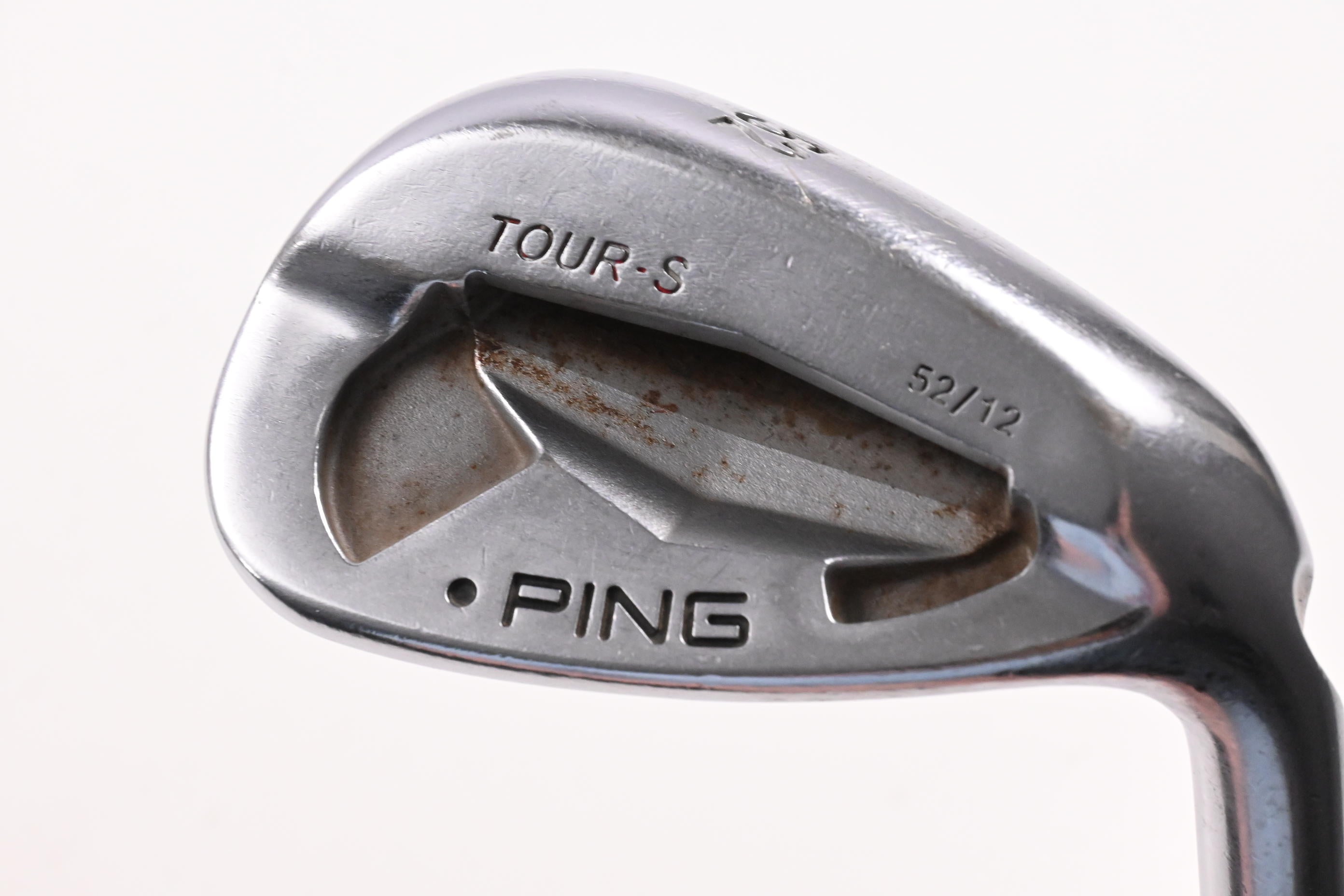 Ping Tour-S Gap Wedge / 52 Degree / Black Dot / Wedge Flex Dynamic Gold Shaft