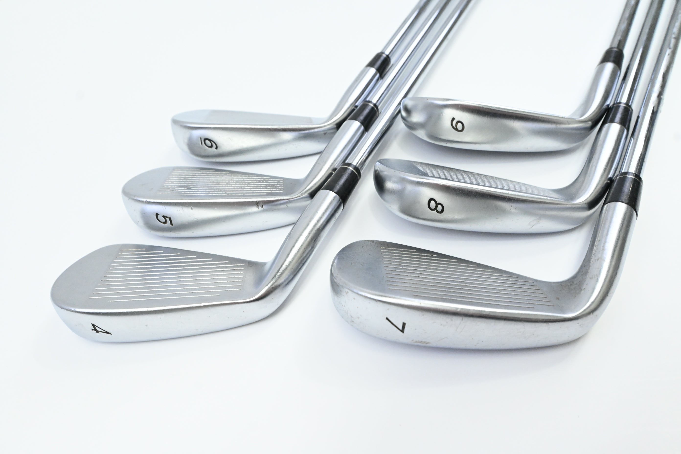 Taylormade R9 Irons / 4-9 / Regular Flex KBS 90 Shafts