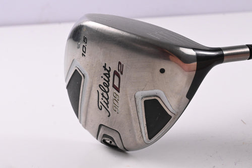 Titleist 909 D2 Driver / 10.5 Degree / Regular Flex Diamana Blue 65 Shaft