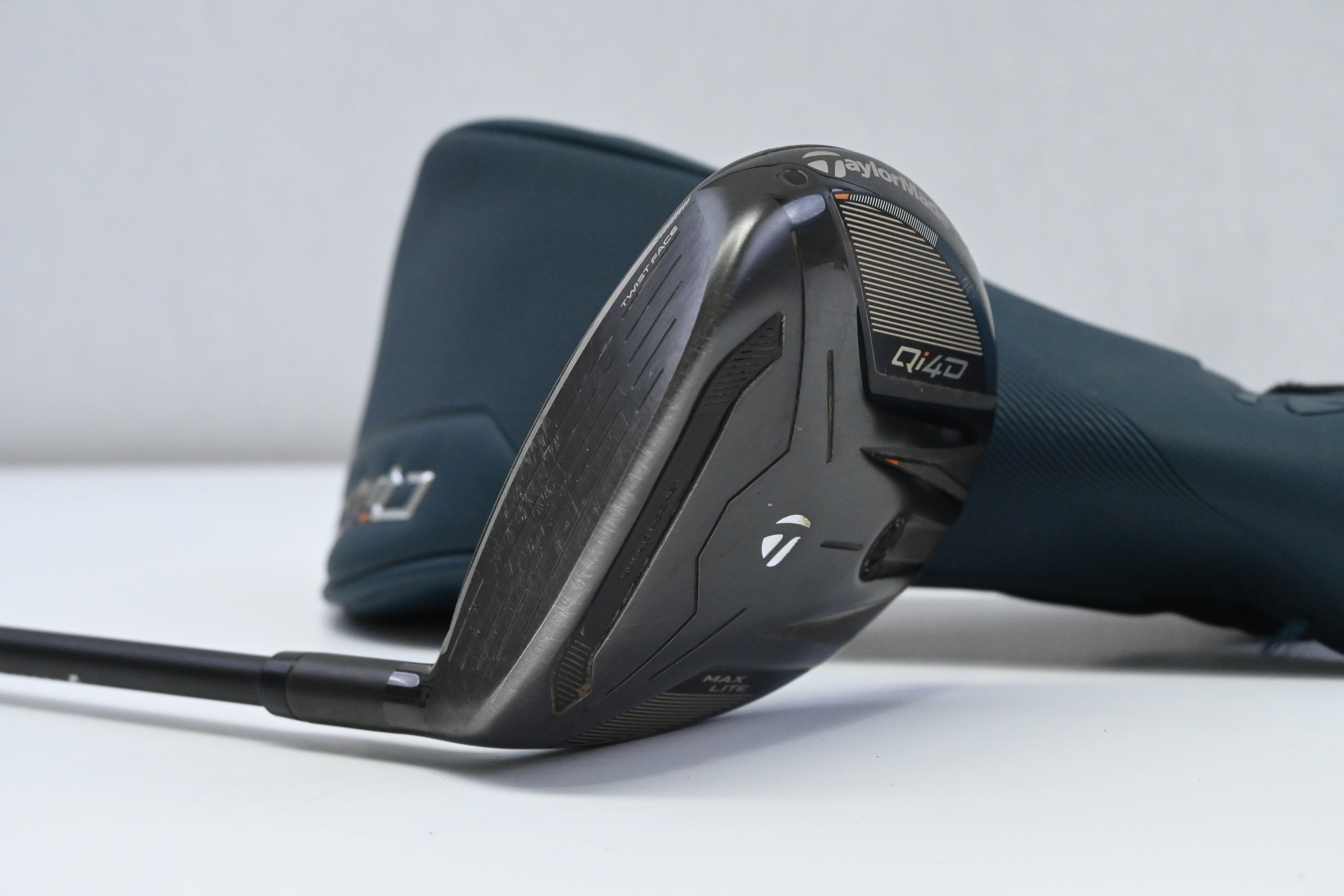 Left Hand Taylormade Qi4D Max Lite # 7 Fairway Wood / 21 Degree / Regular Flex