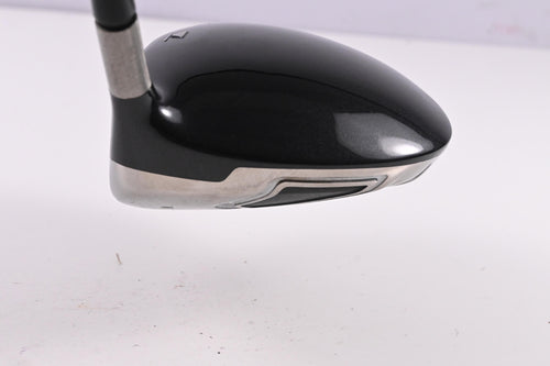 Titleist 909 D2 Driver / 10.5 Degree / Regular Flex Diamana Blue 65 Shaft