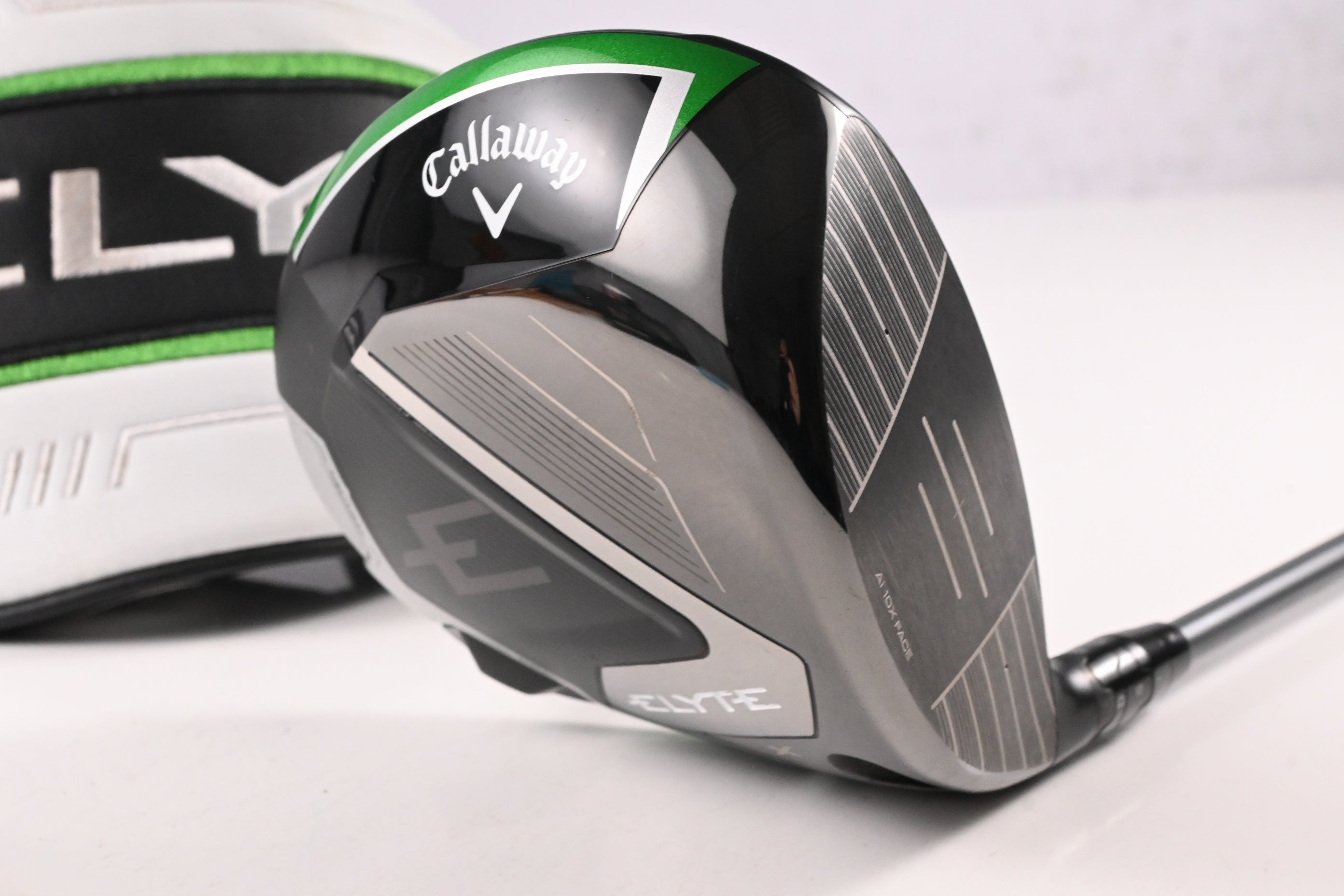 Callaway Elyte X Driver / 10.5 Degree / Regular Flex Denali Charcoal 50 Shaft