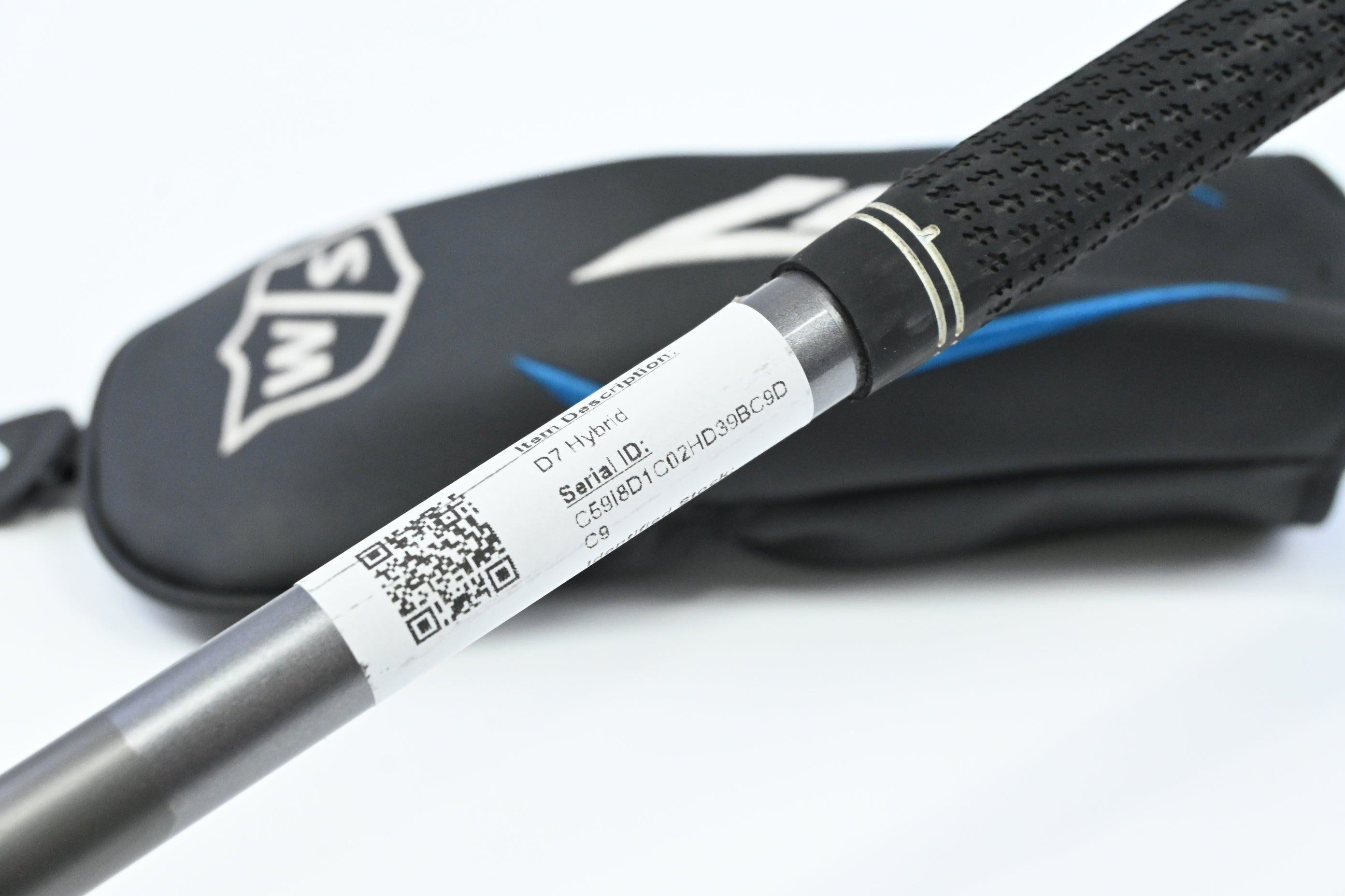 Wilson Staff D7 #4 Hybrid / 22 Degree / Regular Flex UST Helium Nanocore Shaft