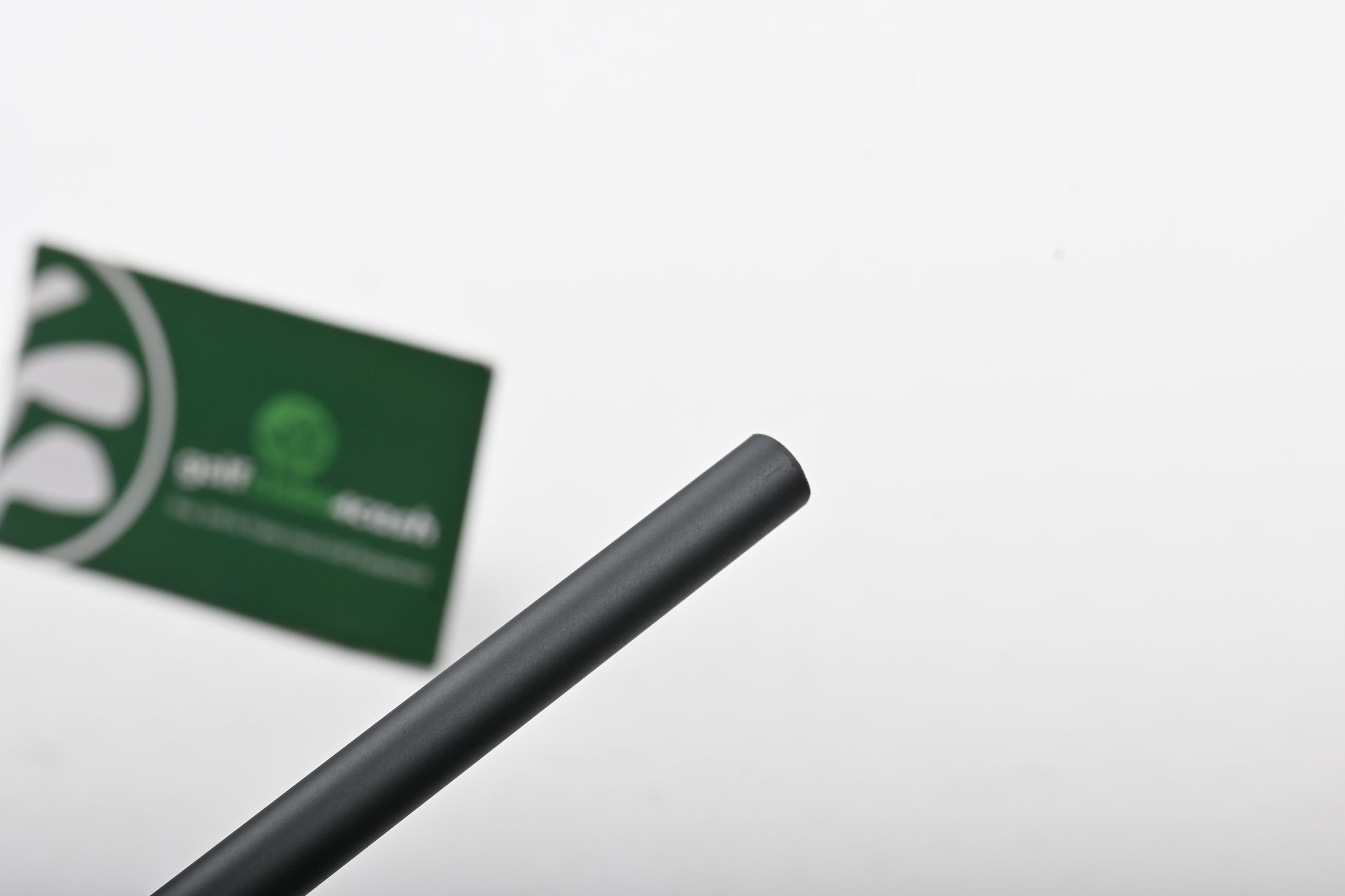 Hzrdus Smoke Black 80 Hybrid Shaft / Regular Flex / .370&quot; Tip / Uncut