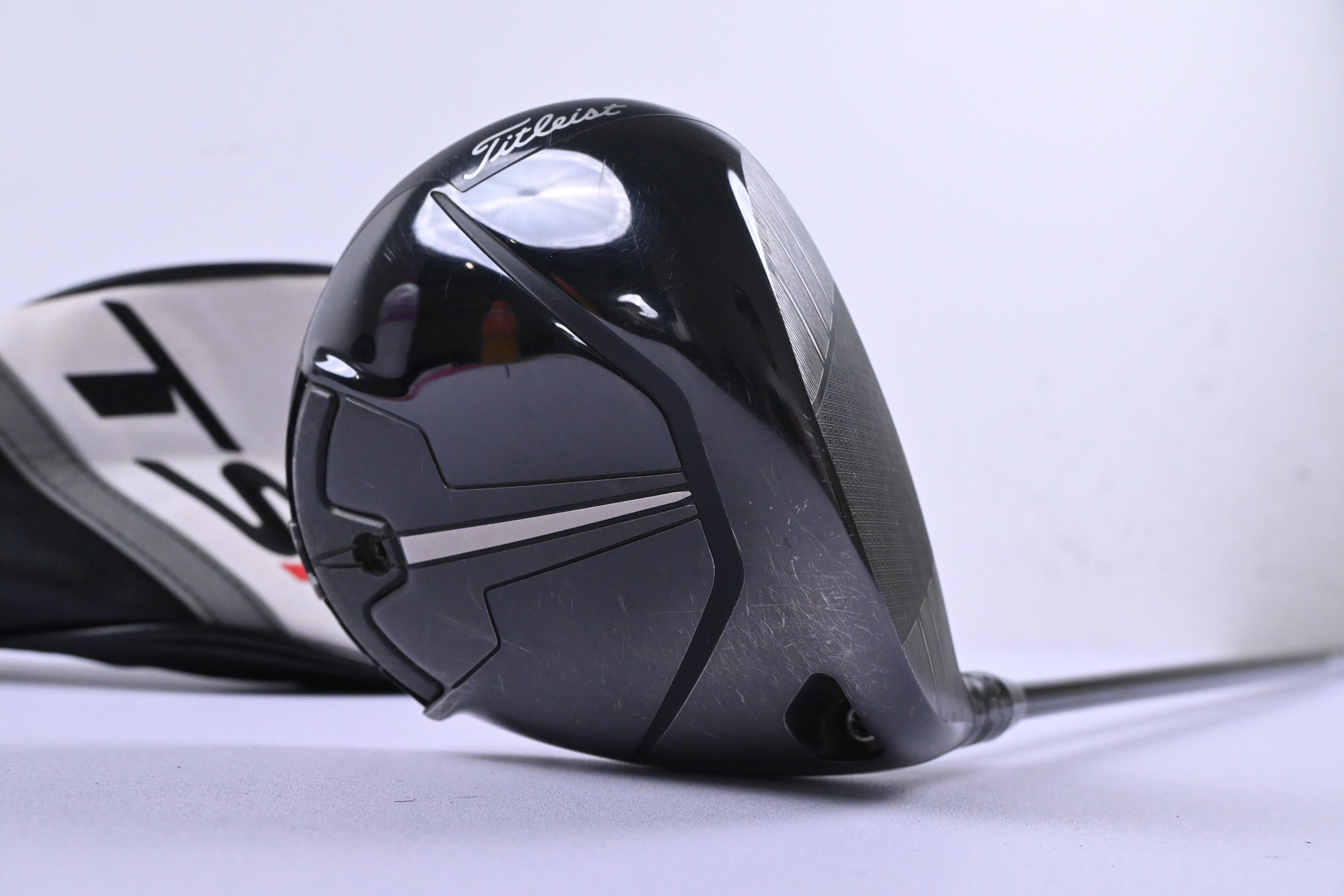 Titleist TSR3 Driver / 10 Degree / Stiff Flex HZRDUS Black Gen 4 60 Shaft