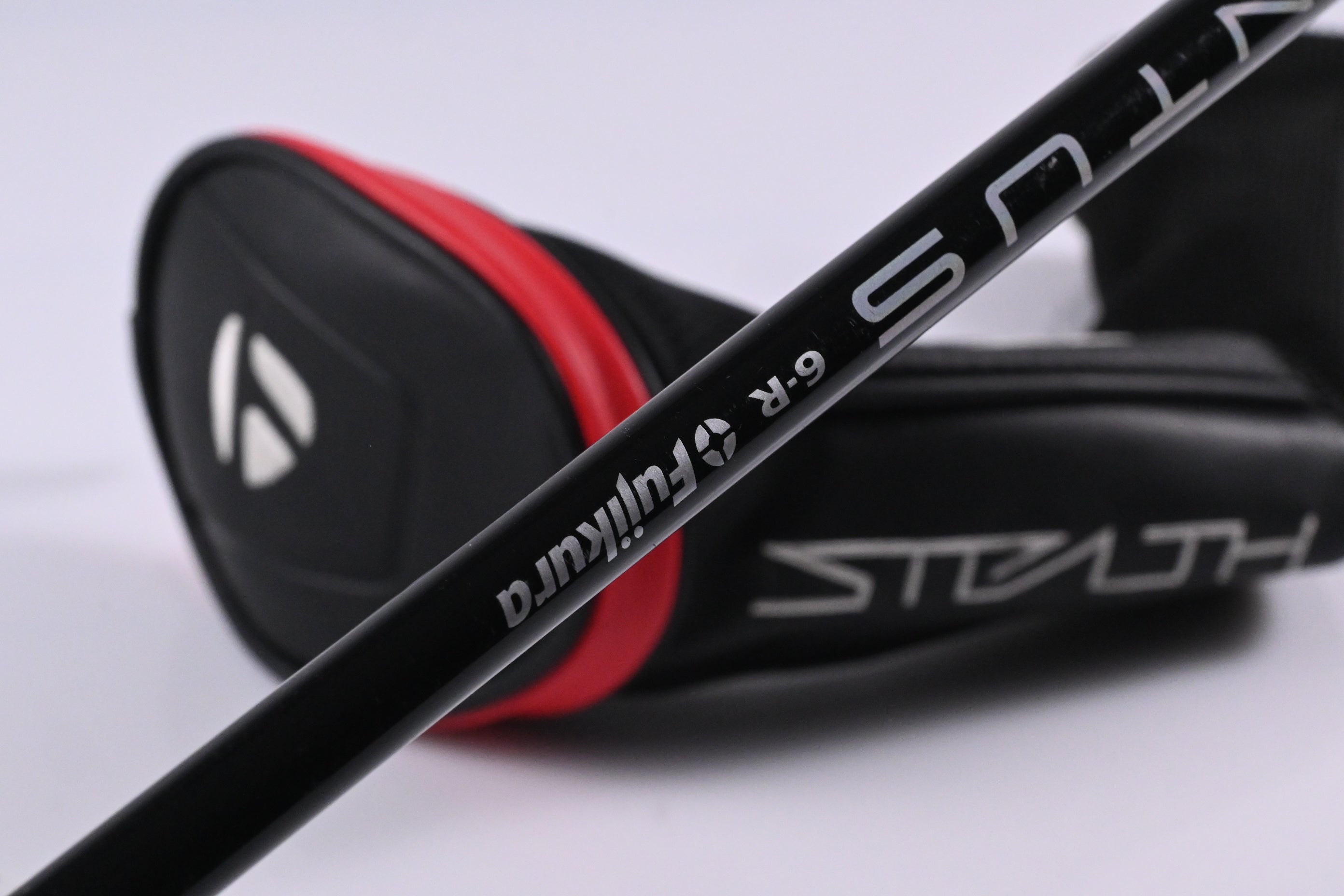 Taylormade Stealth #4 Hybrid / 22 Degree / Regular Flex Fujikura Ventus Red 6