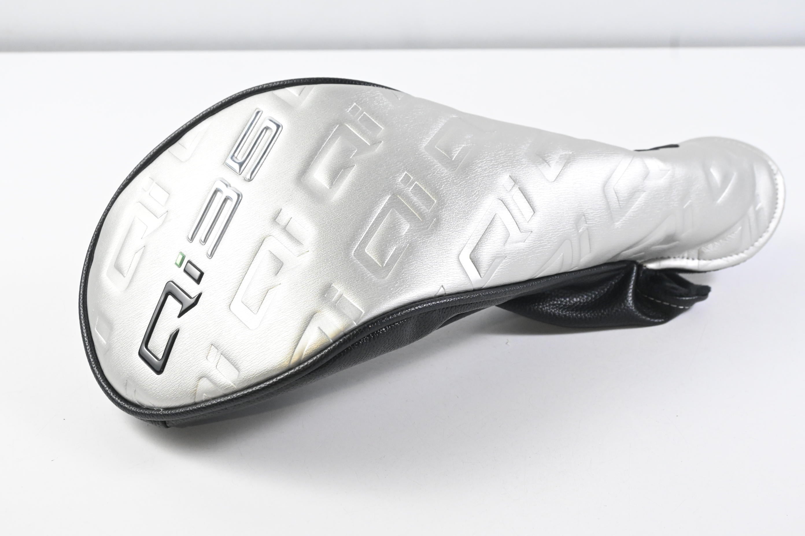 Taylormade Qi35 Driver / 10.5 Degree / Regular Flex Project X Cypher 2.0 50