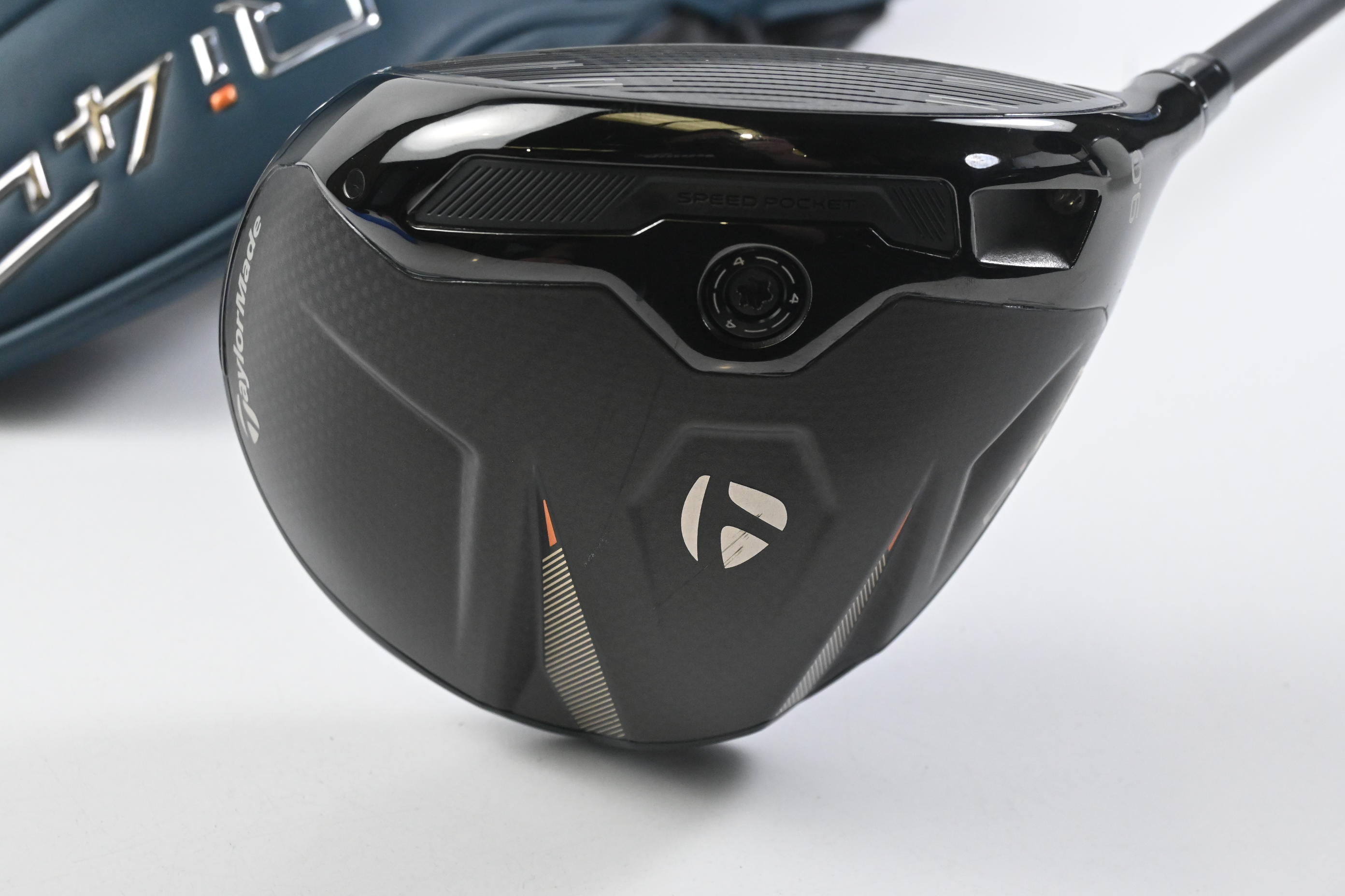 Taylormade Qi4D LS Driver / 9 Degree / Regular Flex Reax Red 50 Shaft
