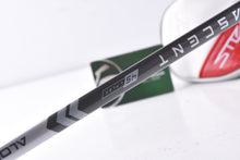 Load image into Gallery viewer, Ladies Taylormade Stealth 2 HD #5 Wood / 19 Degree / Ladies Flex Aldila Ascent
